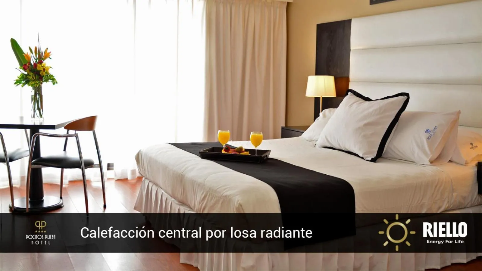 Bed in Pocitos Plaza Hotel