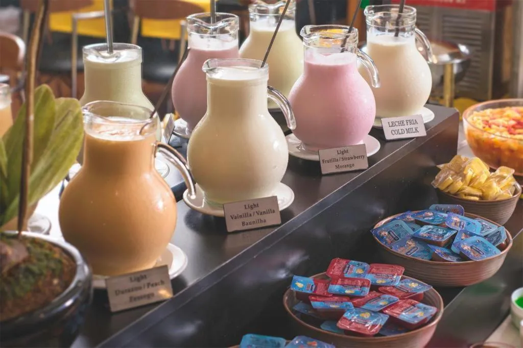 Breakfast in Pocitos Plaza Hotel