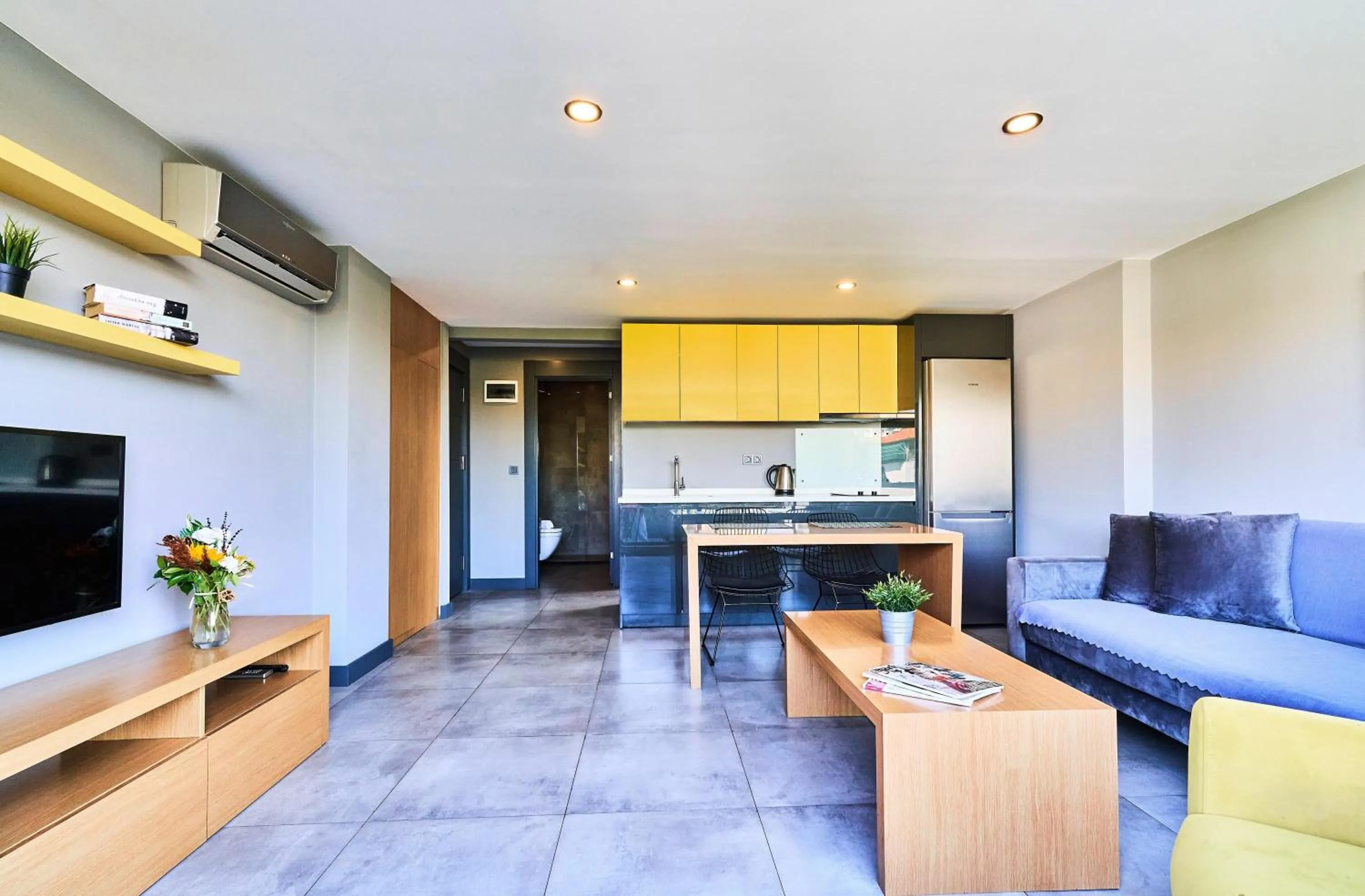 Communal lounge/ TV room in Loft 1502