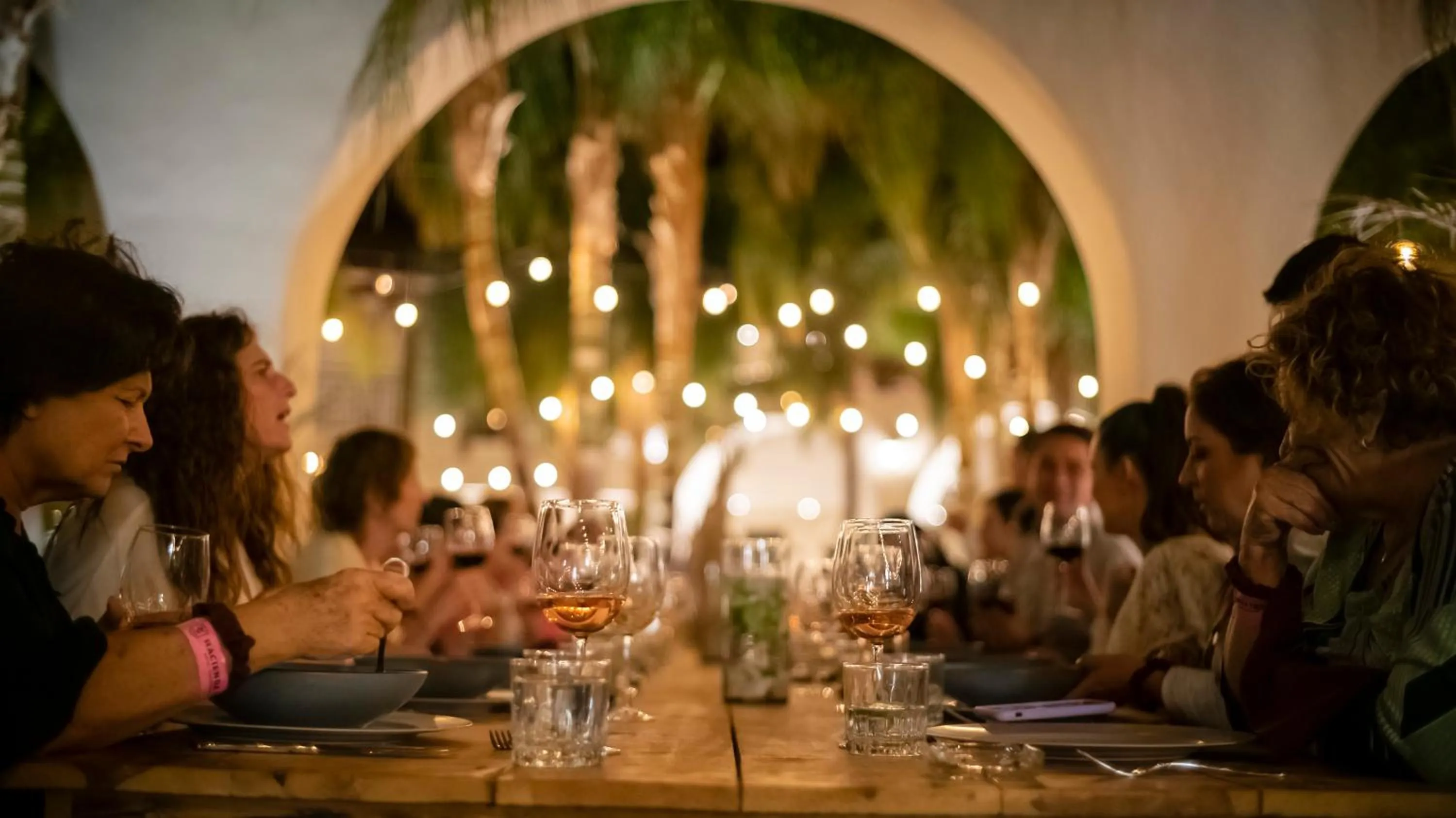 Restaurant/places to eat in Hacienda 1800