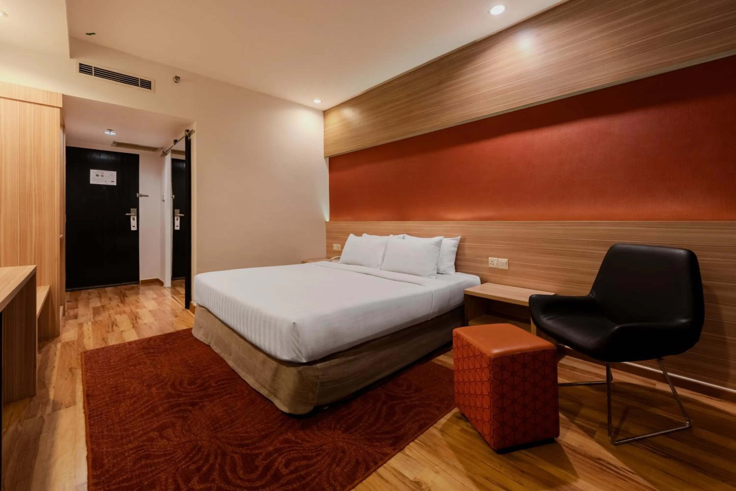 Bed in The Palace Hotel Kota Kinabalu