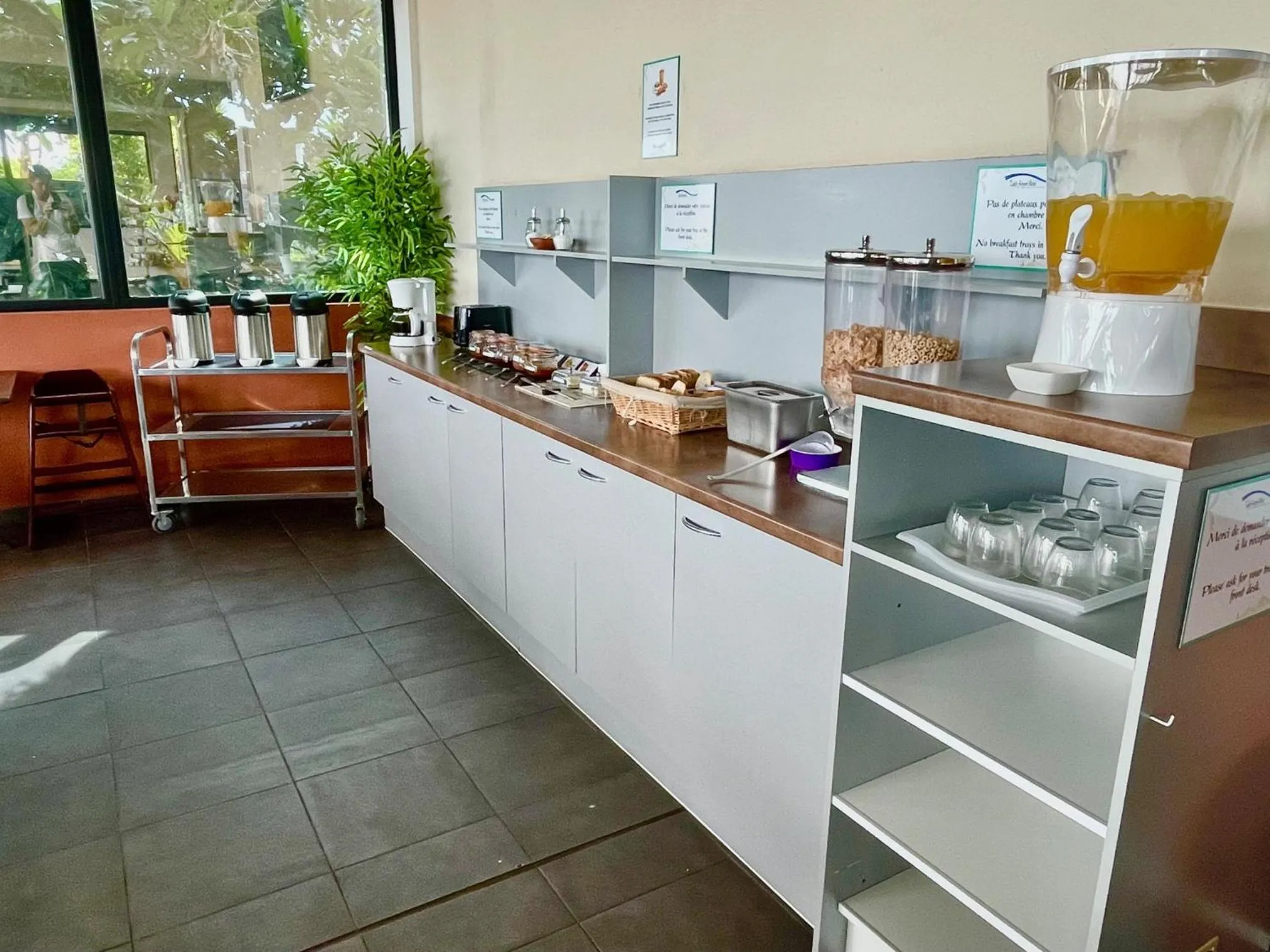 Tahiti Airport Motel