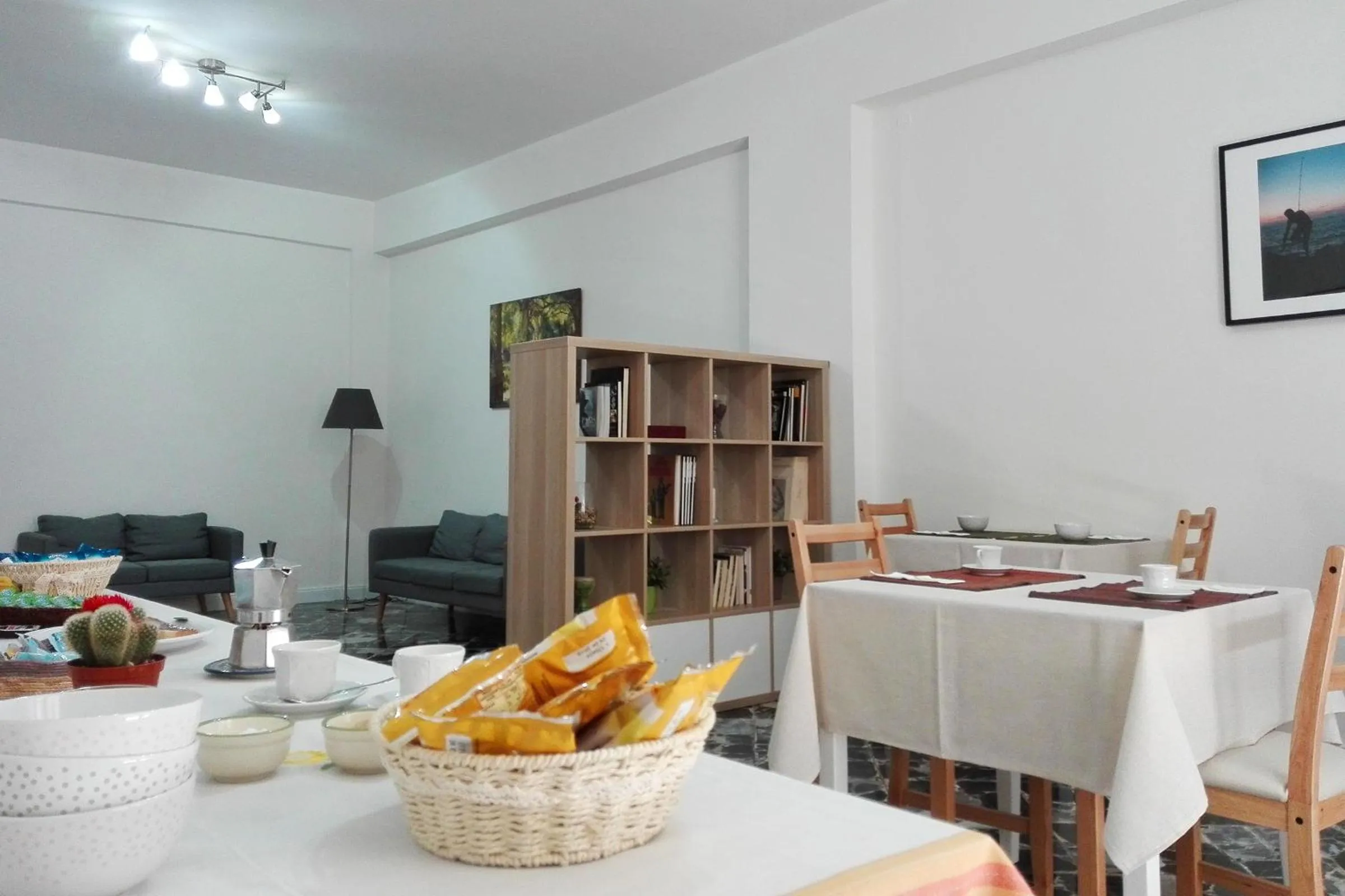 Communal lounge/ TV room in B&B La Primula