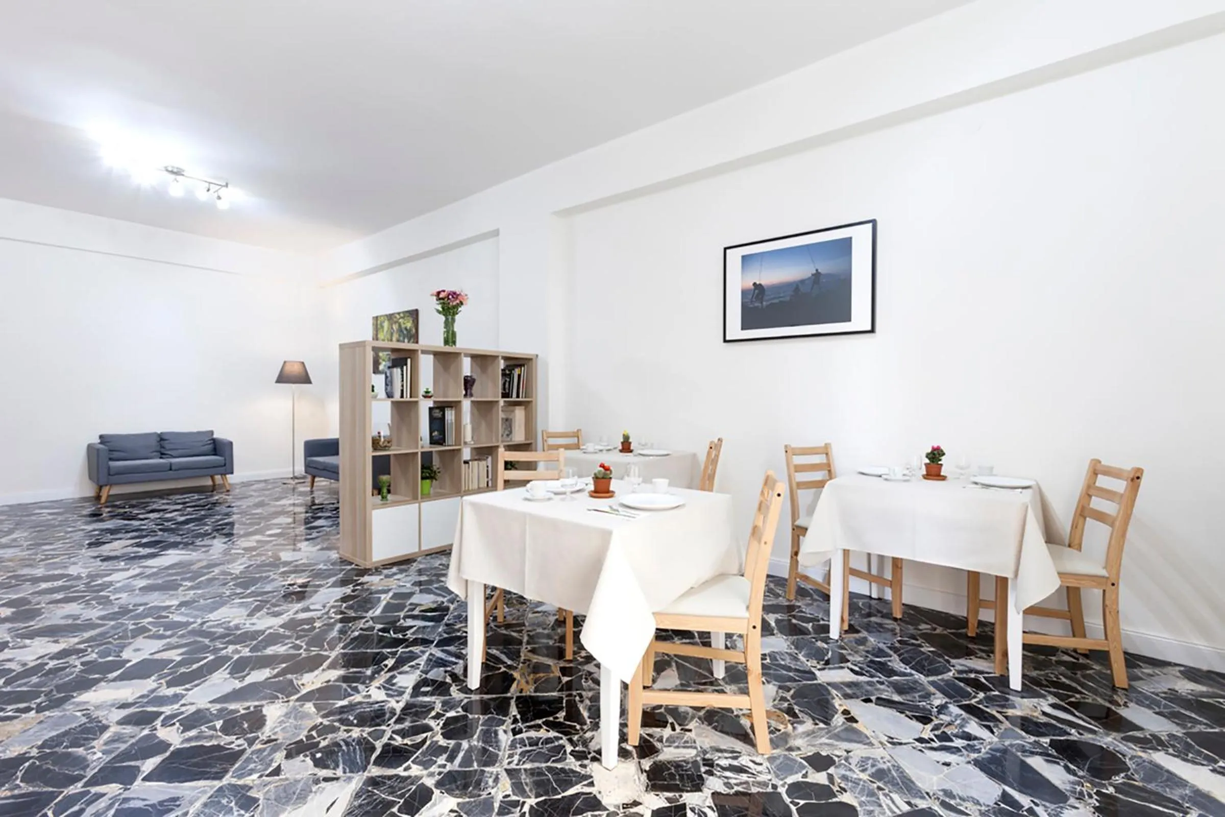 Communal lounge/ TV room in B&B La Primula