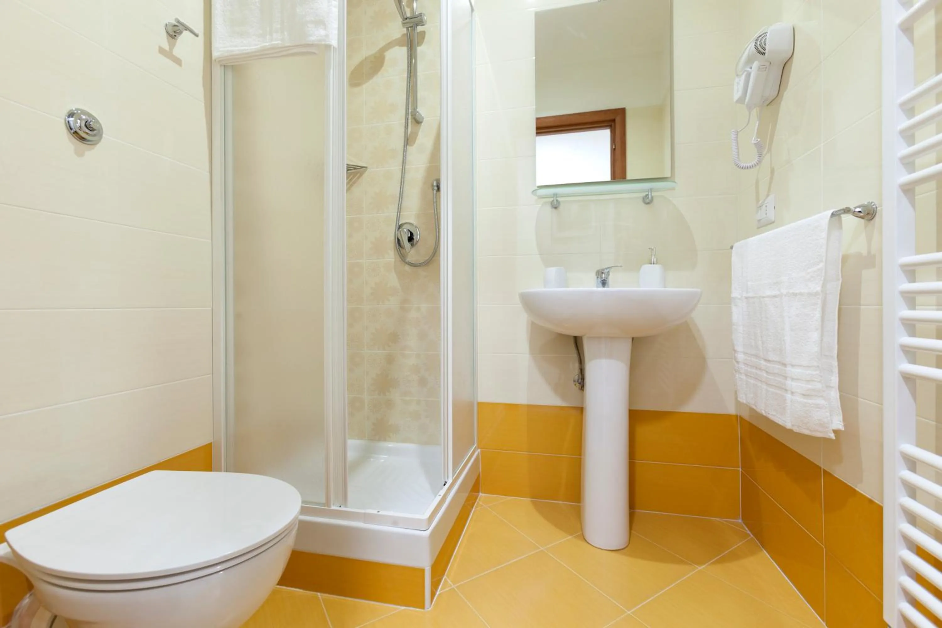 Shower in B&B La Primula