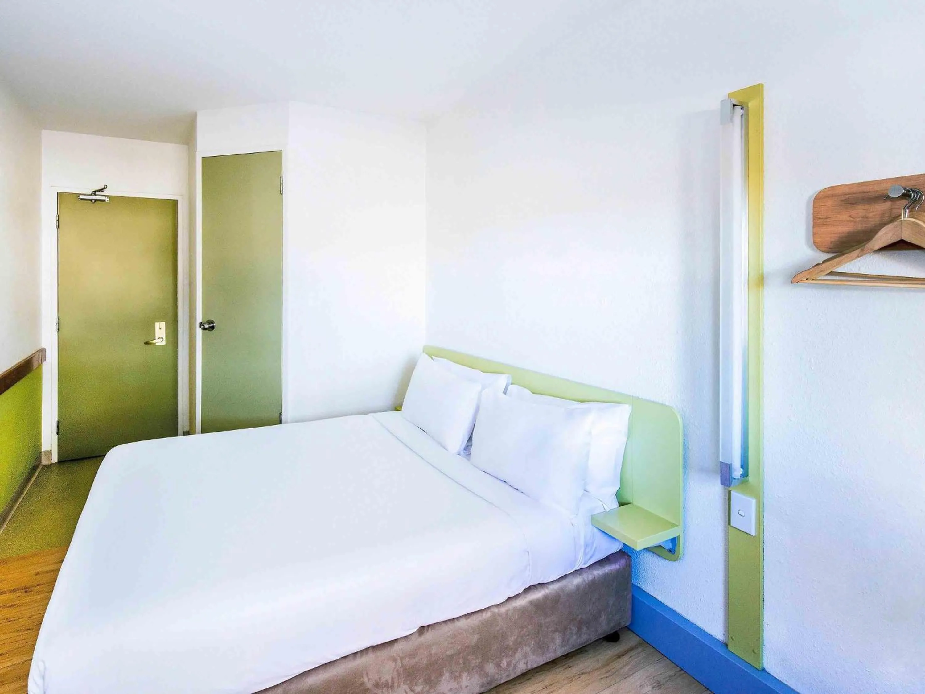 Bedroom, Bed in ibis Budget - Campbelltown