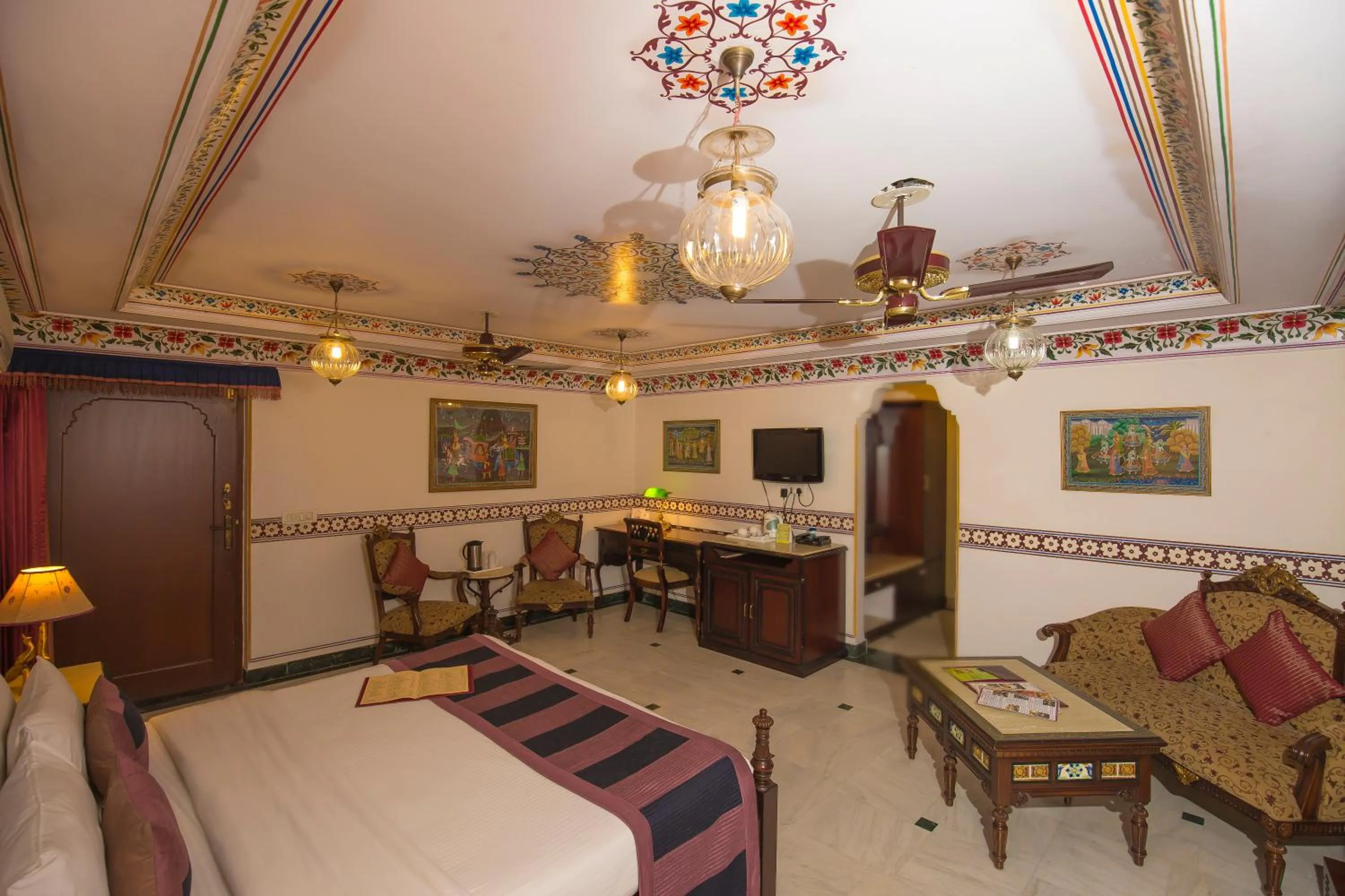 Photo of the whole room, Bed in Umaid Bhawan - A Heritage Style Boutique Hotel