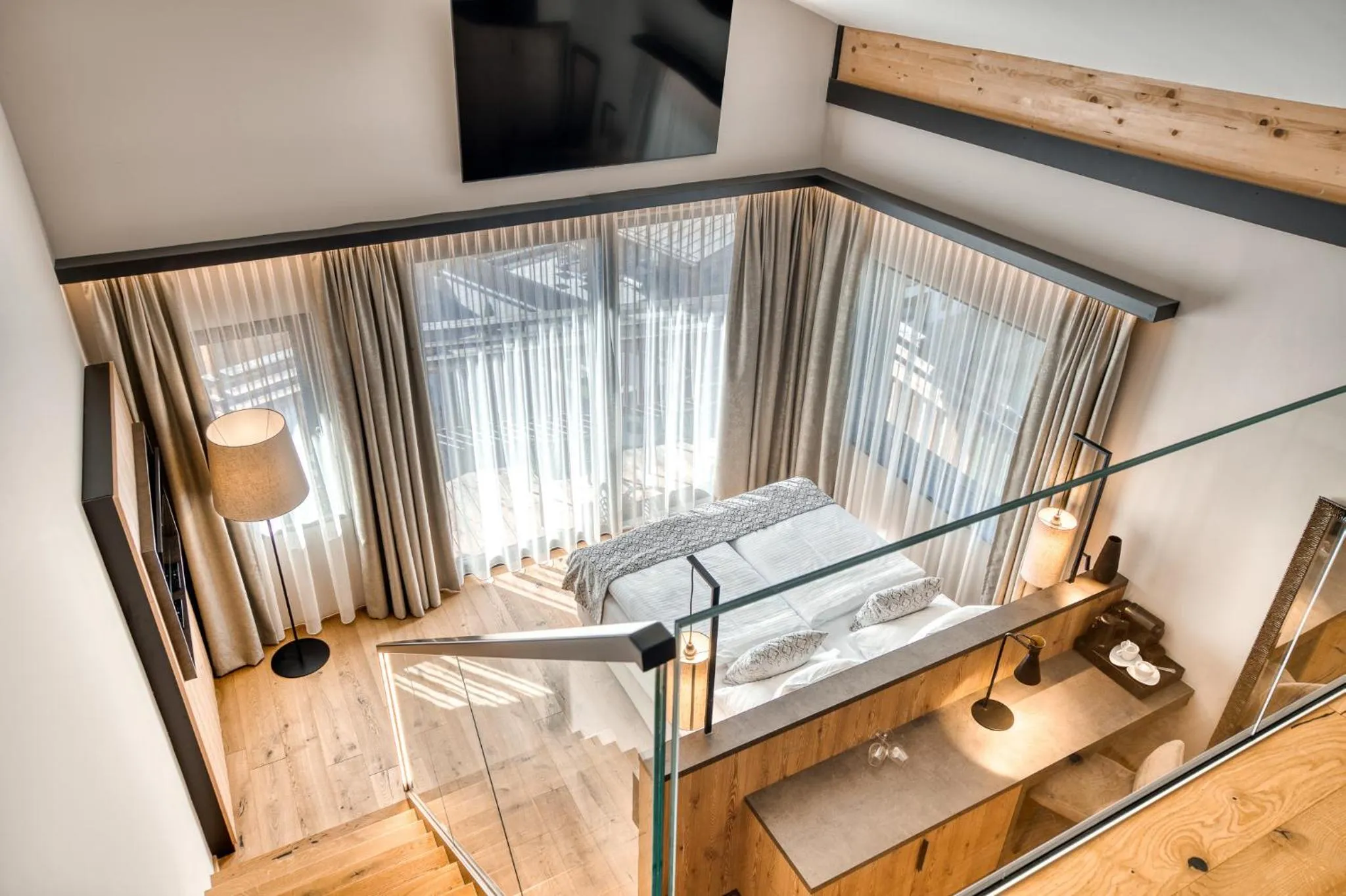 Photo of the whole room, Bed in Hotel habicher hof 4-Sterne-Superior