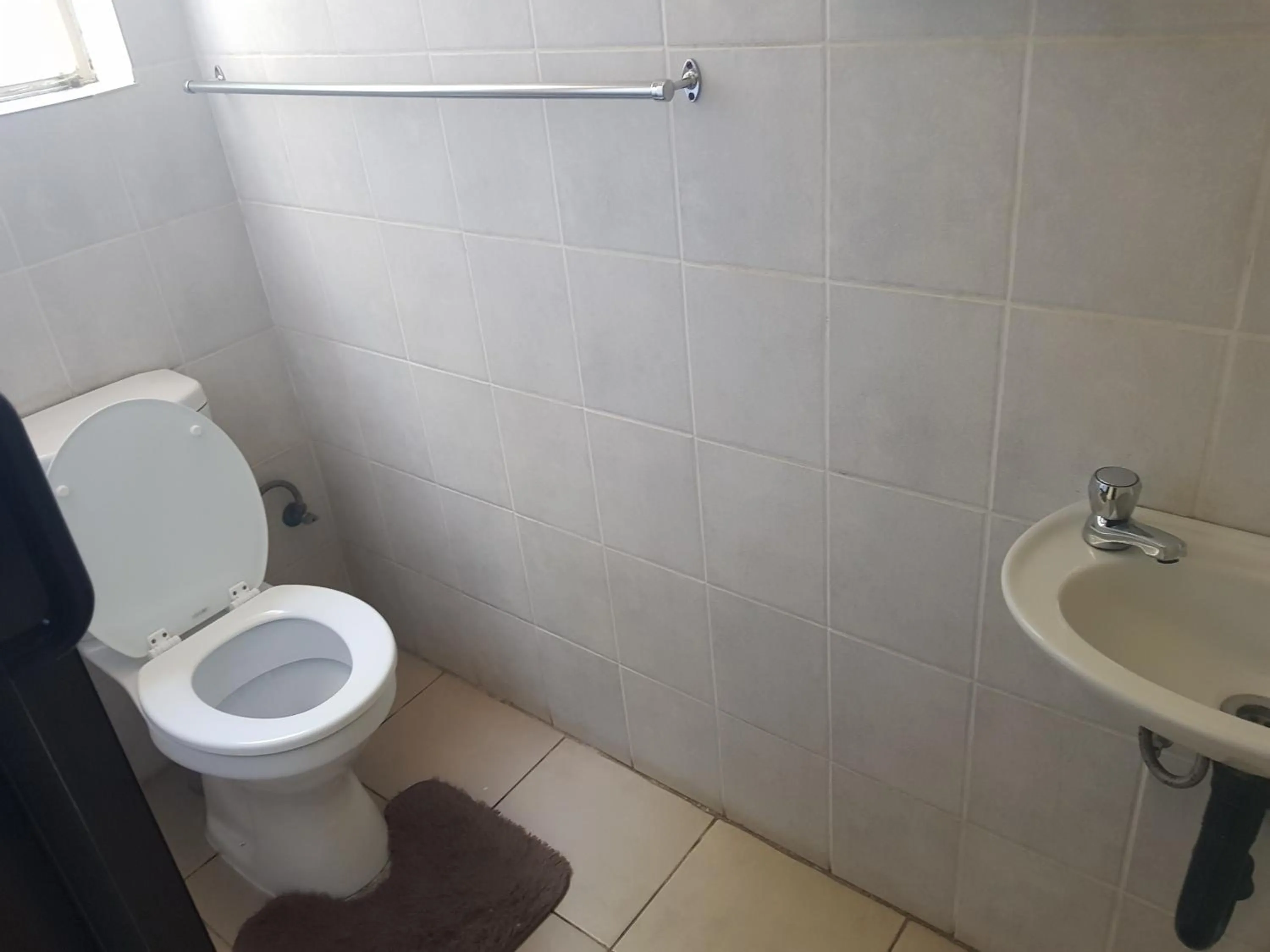 Bathroom in Louhallas Accommodation