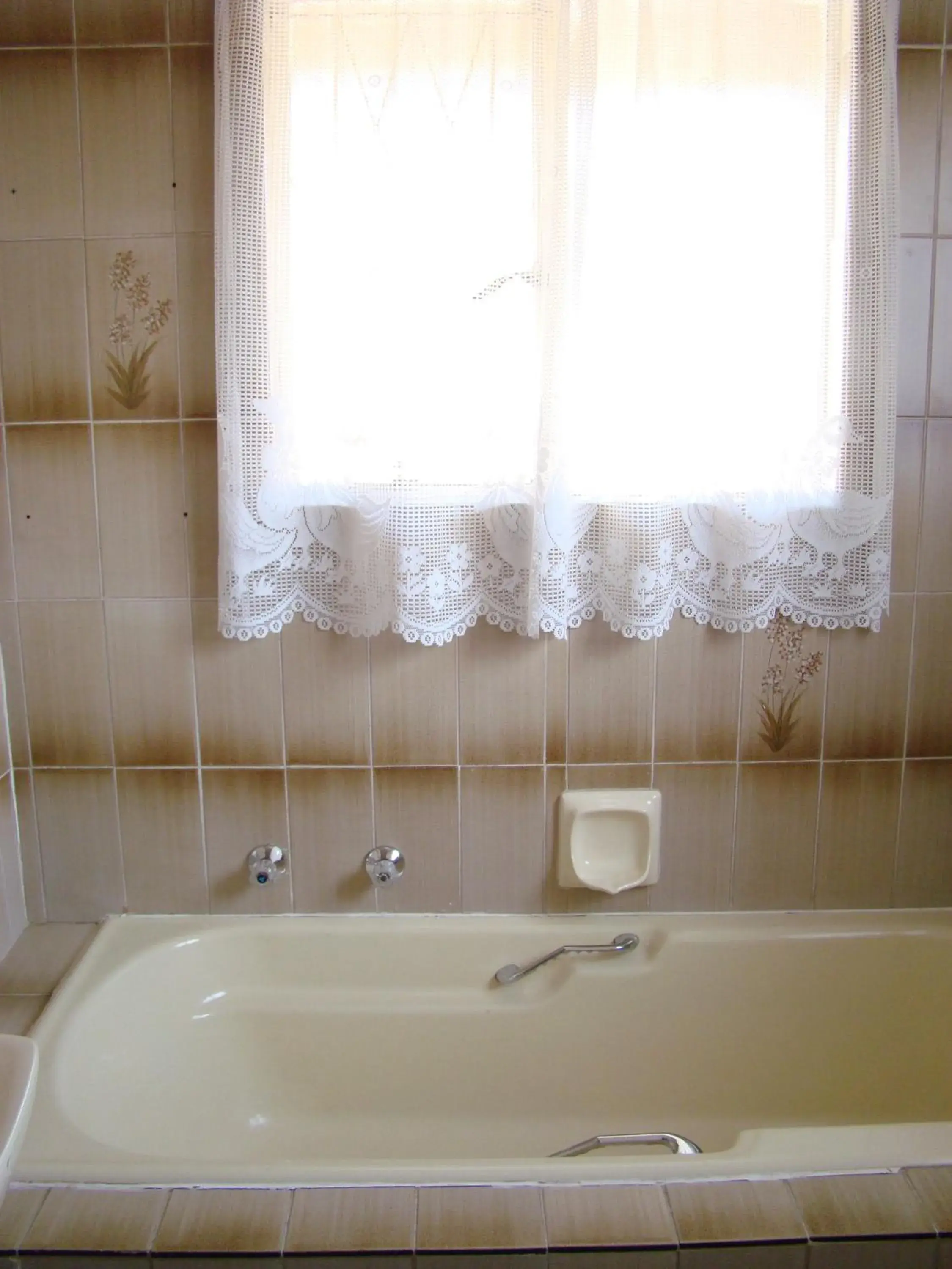 Two-Bedroom Cottage 2 - single occupancy in Louhallas Accommodation Two-Bedroom Cottage 2 - single occupancy in Louhallas Accommodation