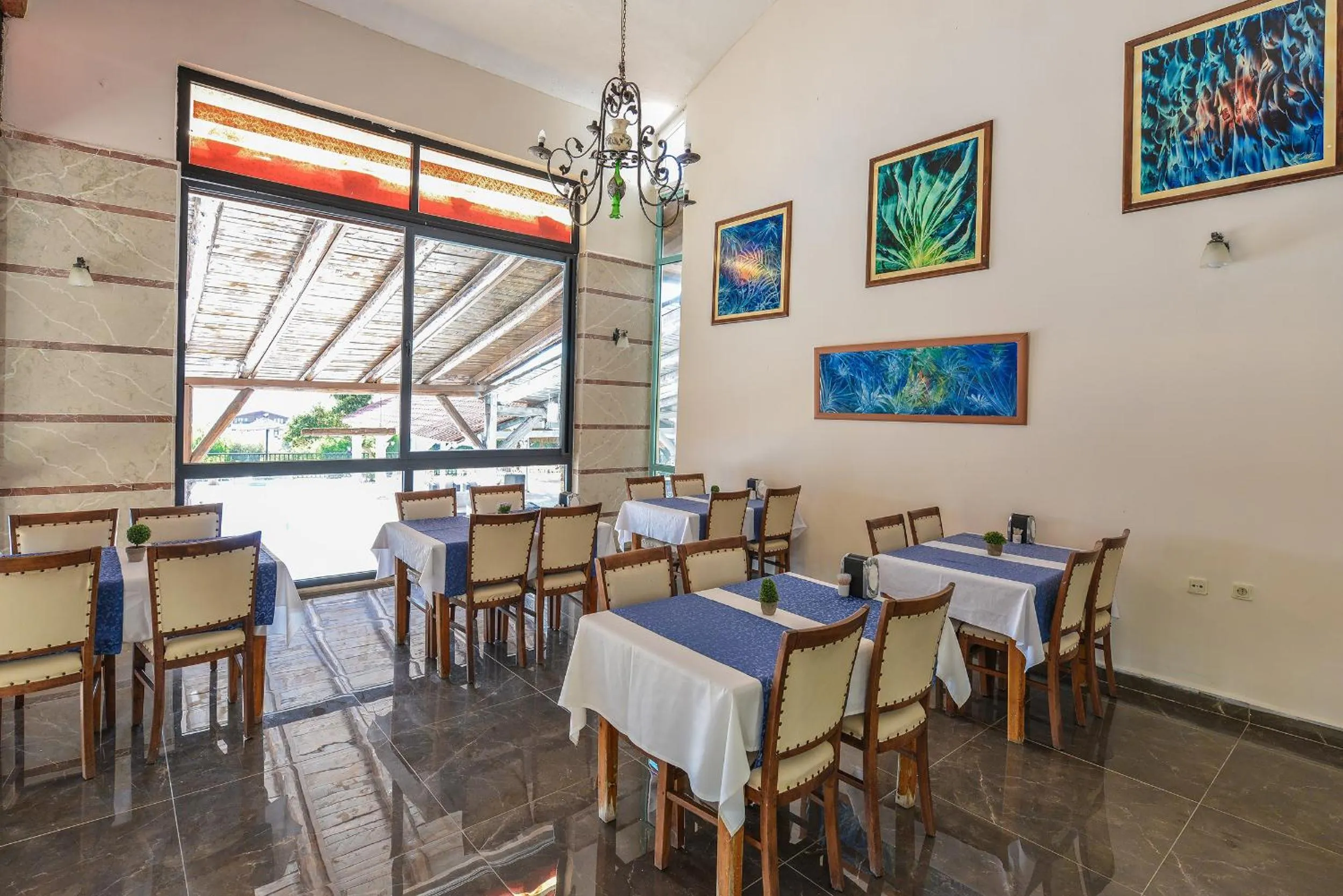 Restaurant/places to eat in Seyir Village Hotel