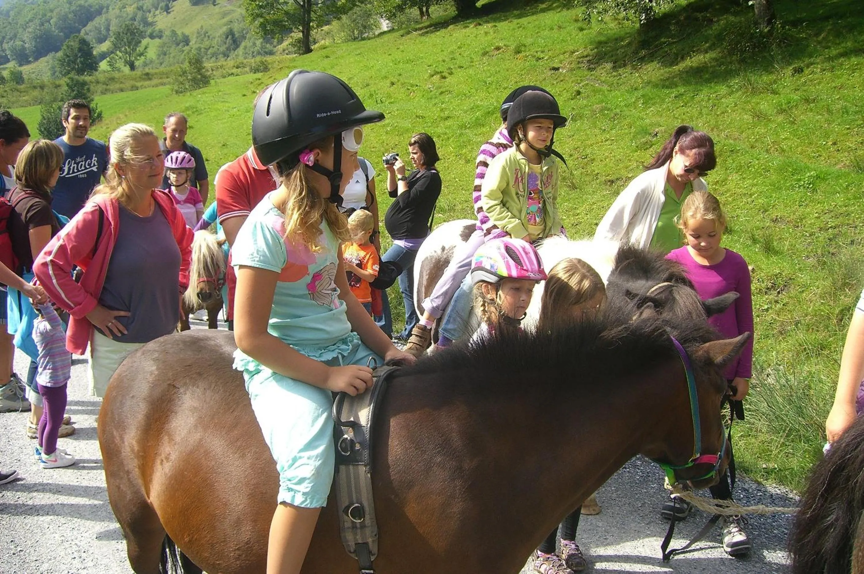 Horse-riding in Feriendorf Ponyhof