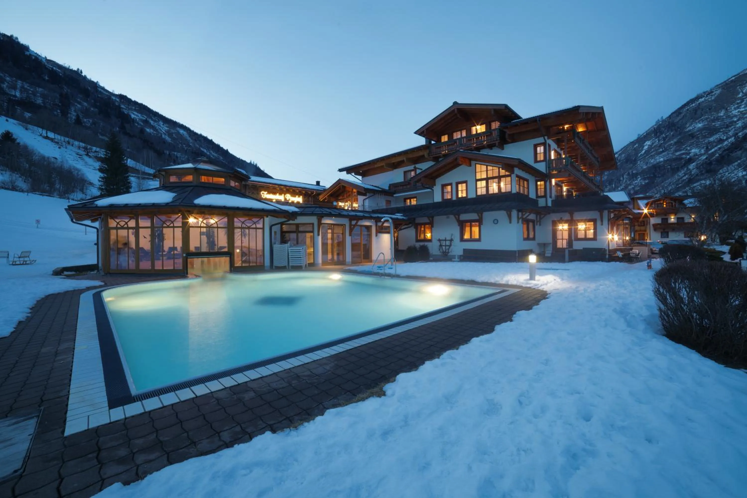 Night in Feriendorf Ponyhof