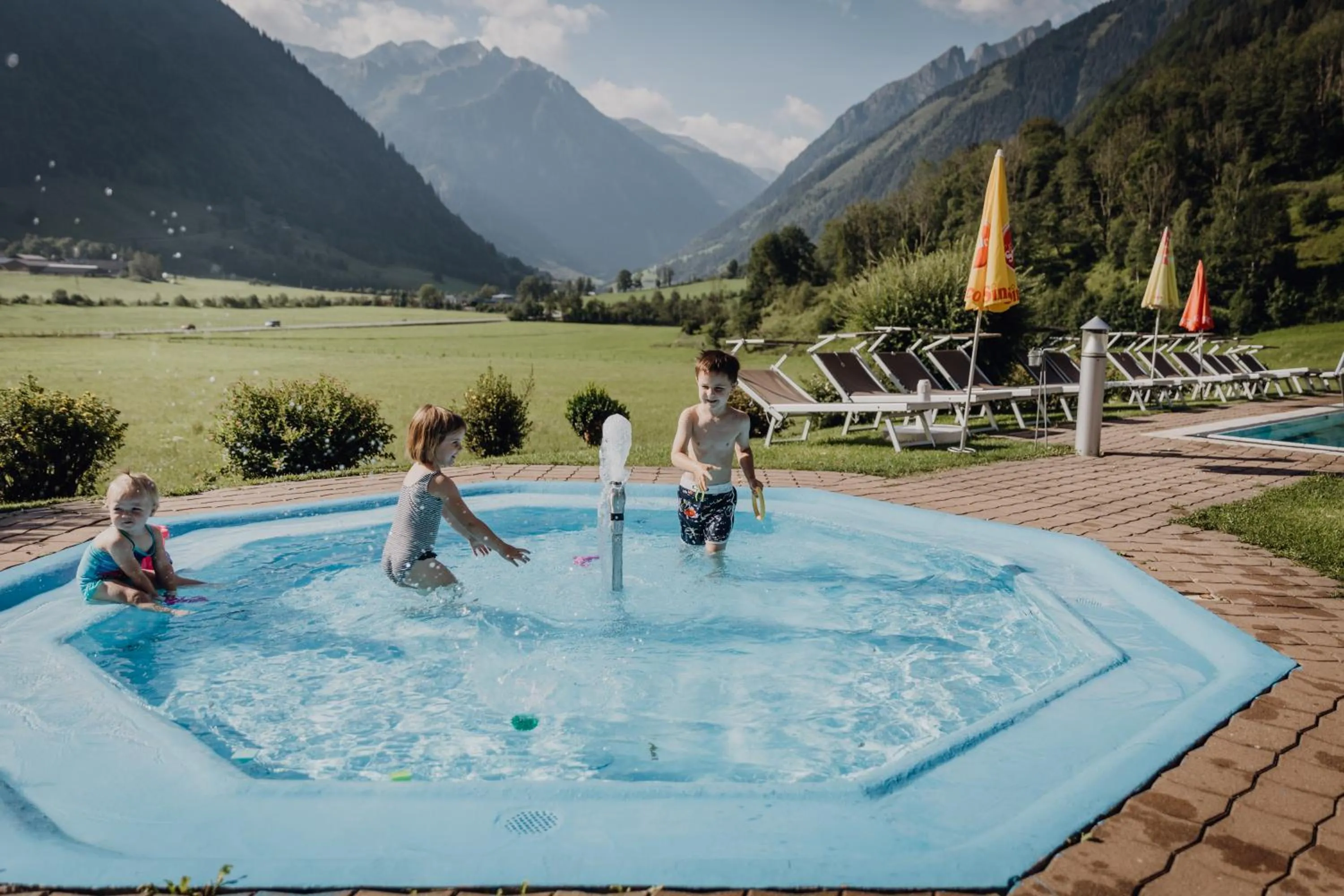 Swimming pool in Feriendorf Ponyhof