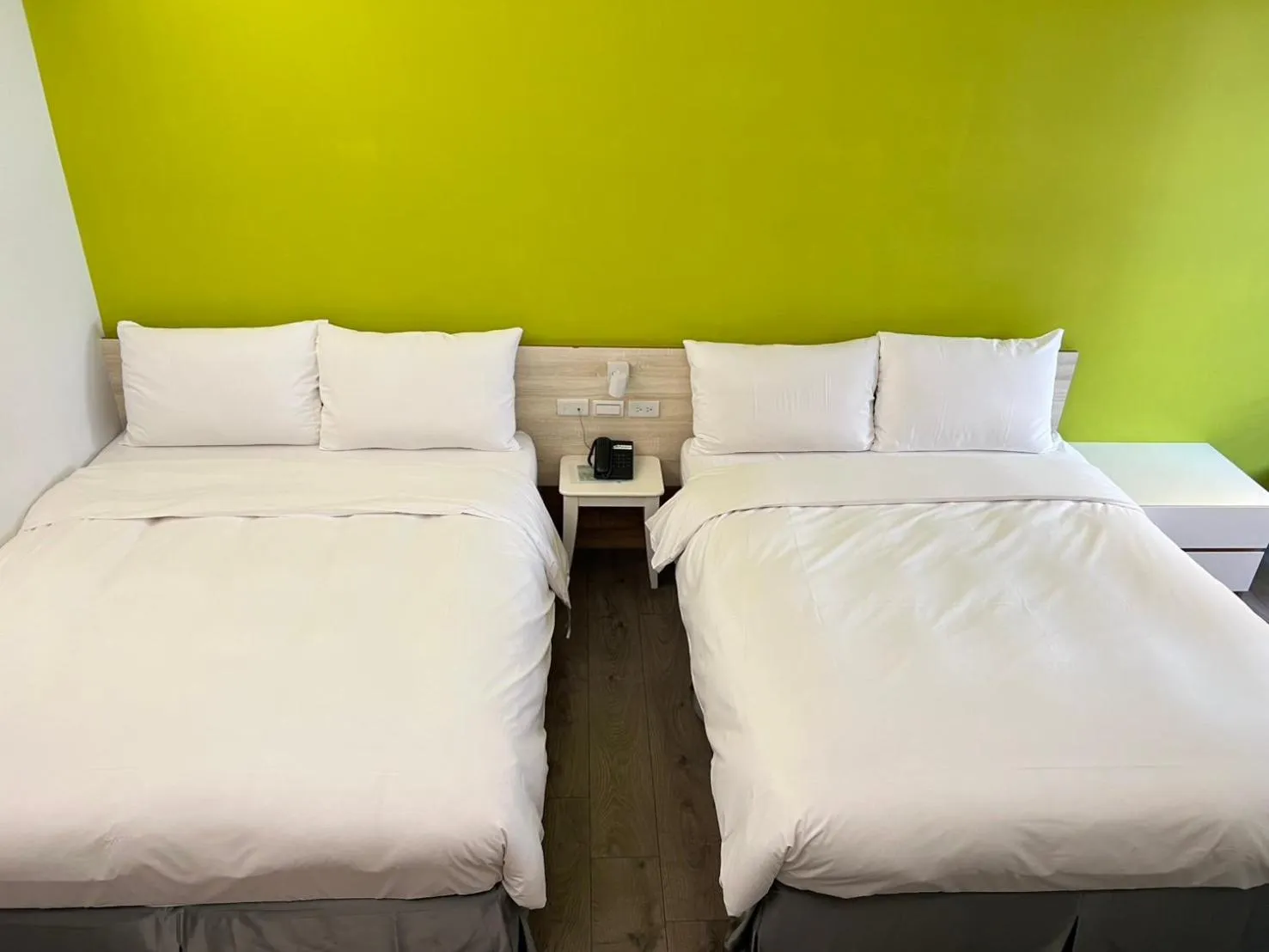 Bed in Greenight Hotel