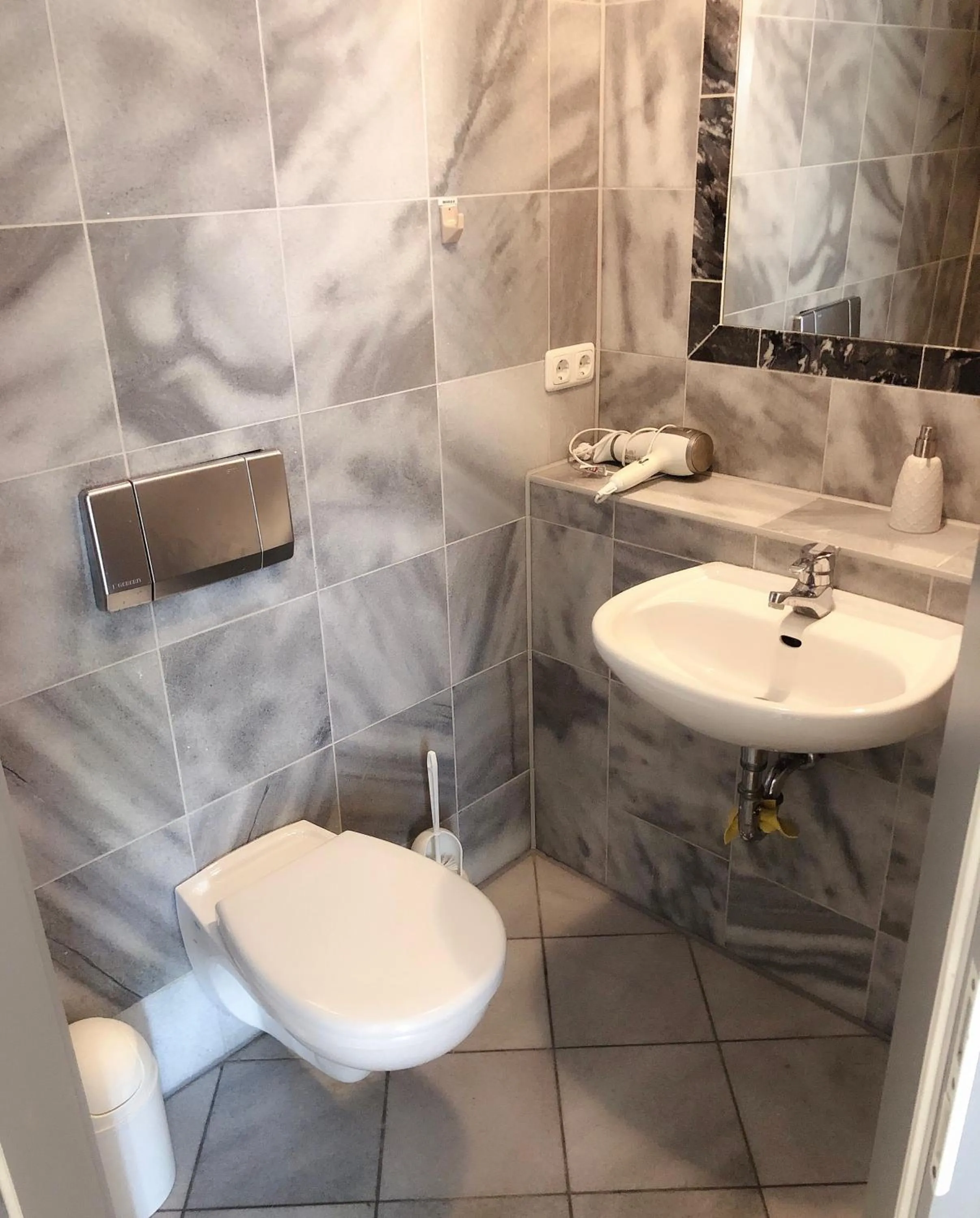 Toilet in Seehotel Luisenhof