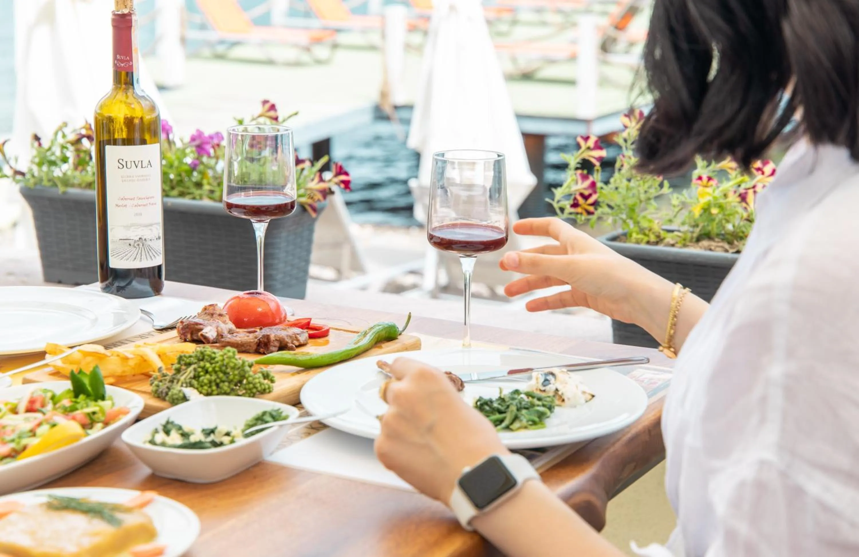 Restaurant/places to eat in Kayalar Blue Beach Hotel