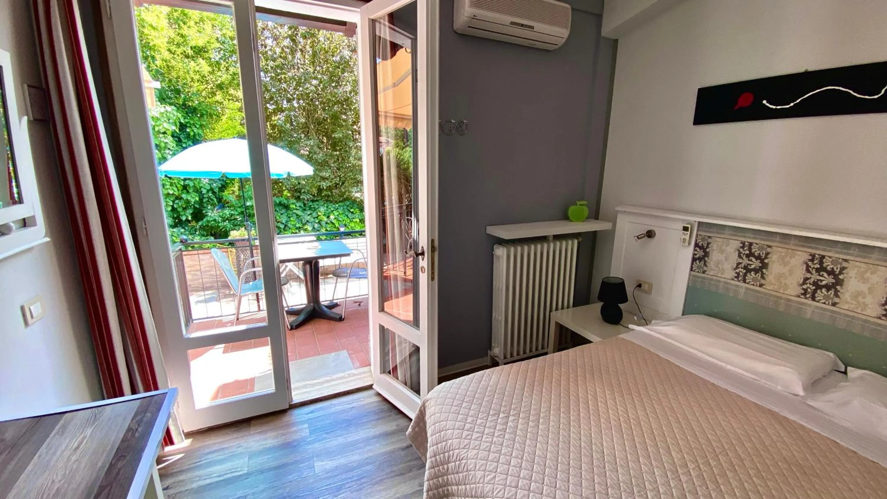 Bed in Residence Al Lago