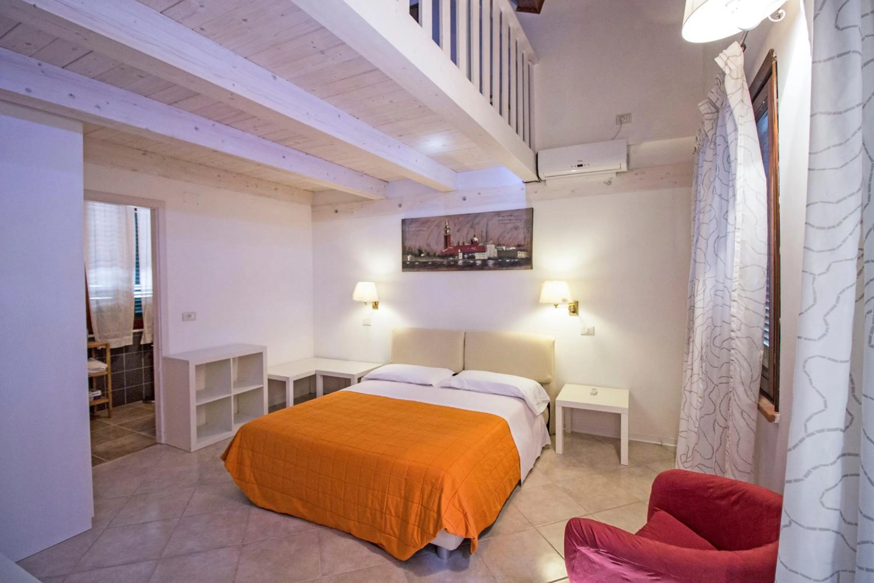 Photo of the whole room, Bed in Residence Al Lago