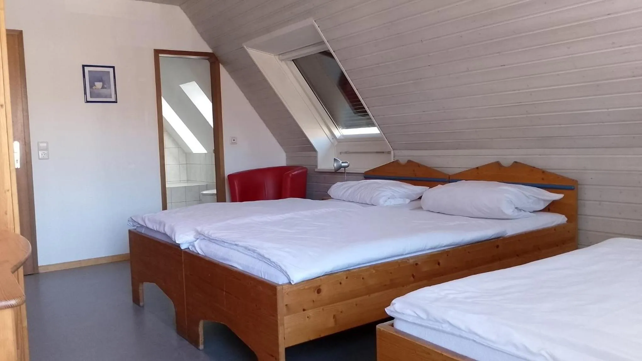 Bed in Hotel Zum Rebstock