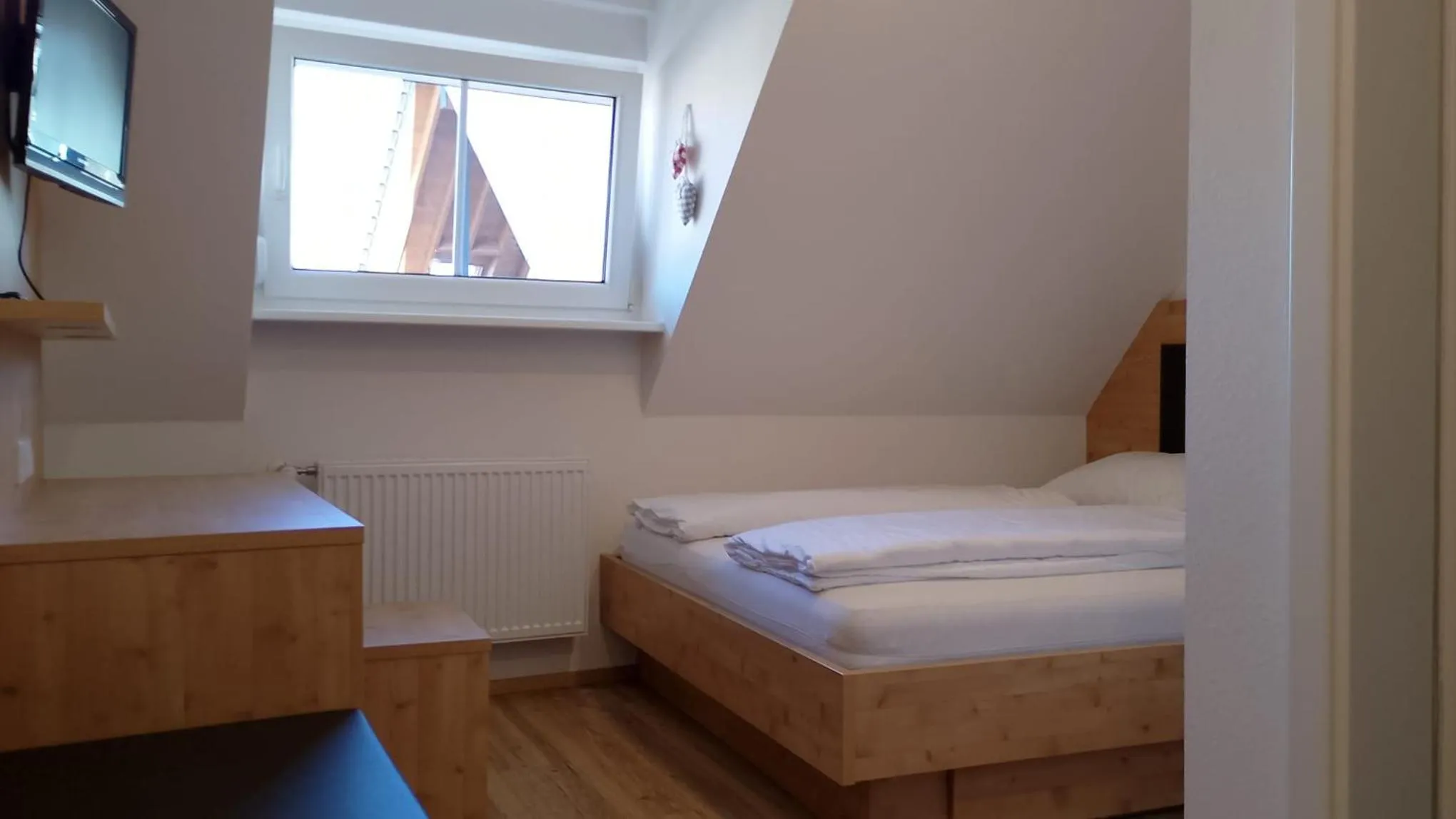 Bed in Hotel Zum Rebstock