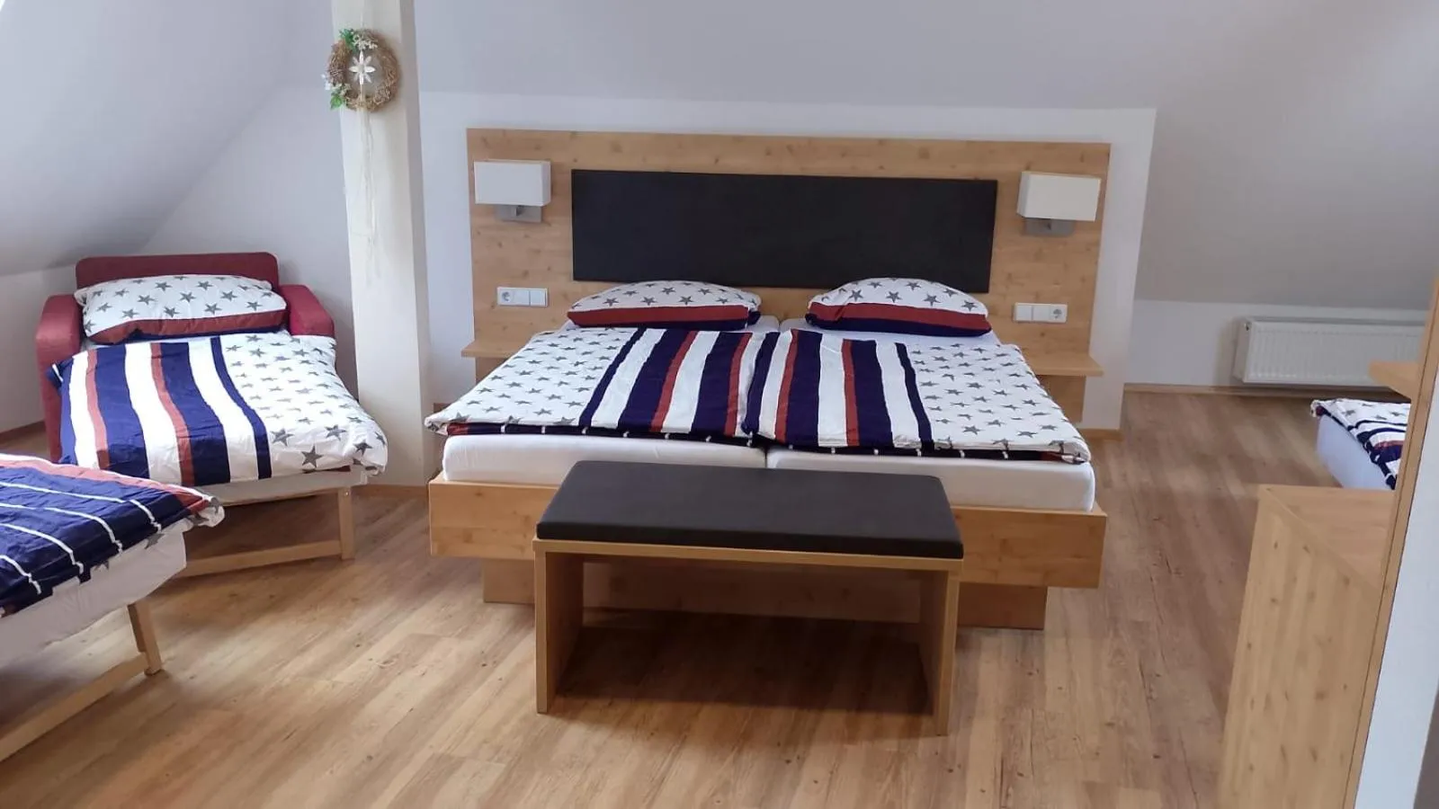 Bed in Hotel Zum Rebstock