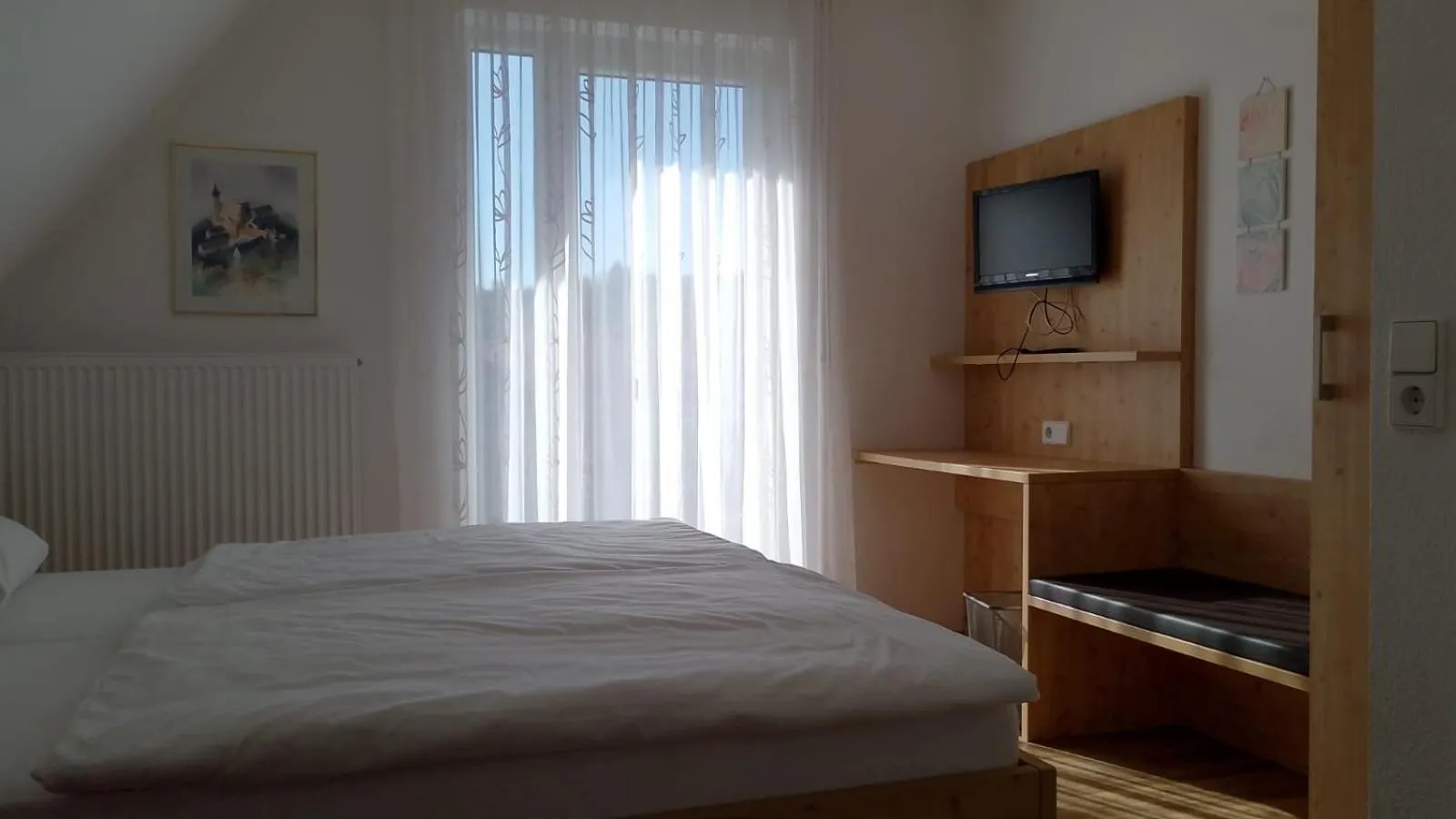 Bed in Hotel Zum Rebstock