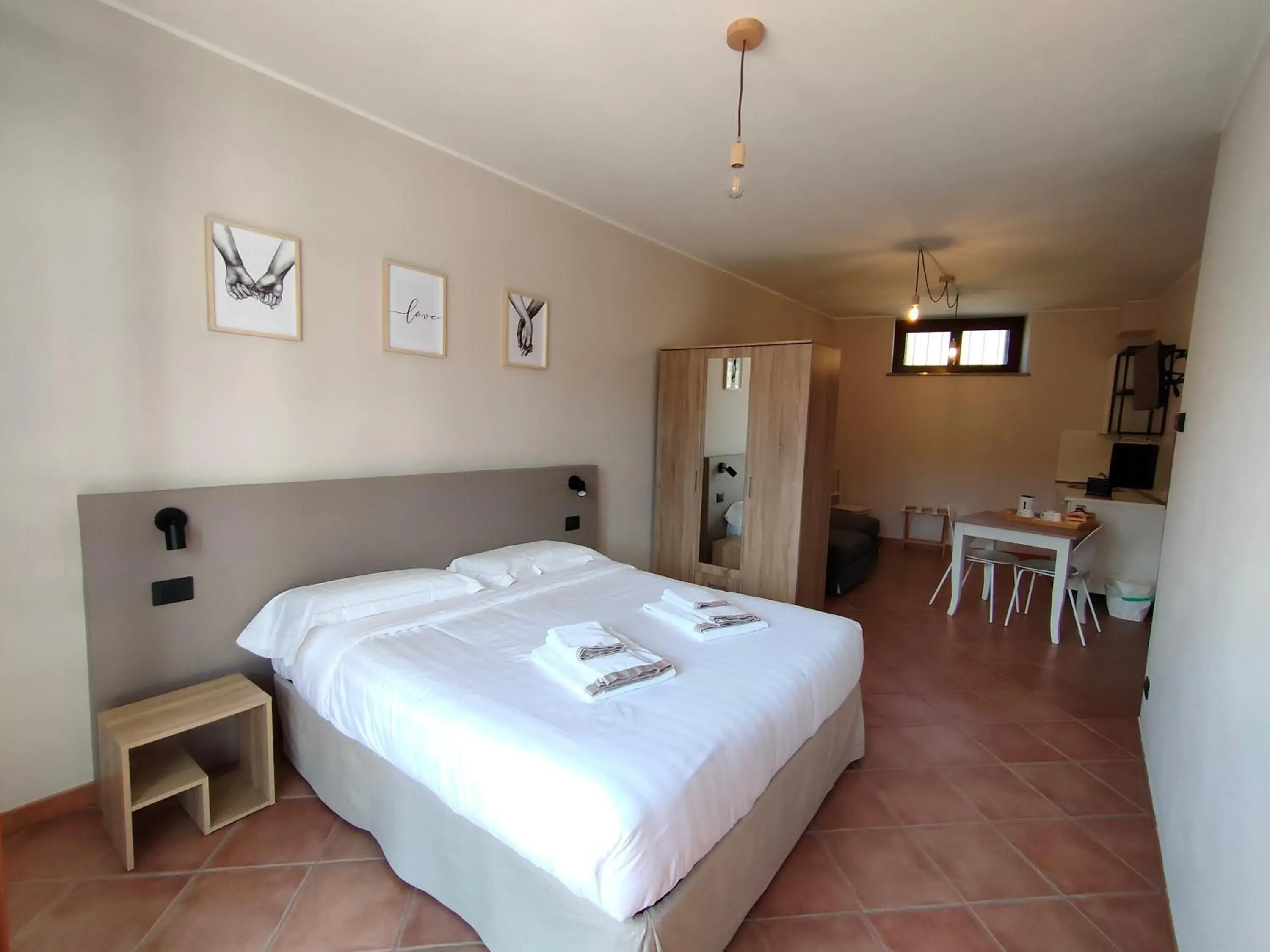 Standard Triple Studio in Cascina BELLONUOVO Standard Triple Studio in Cascina BELLONUOVO