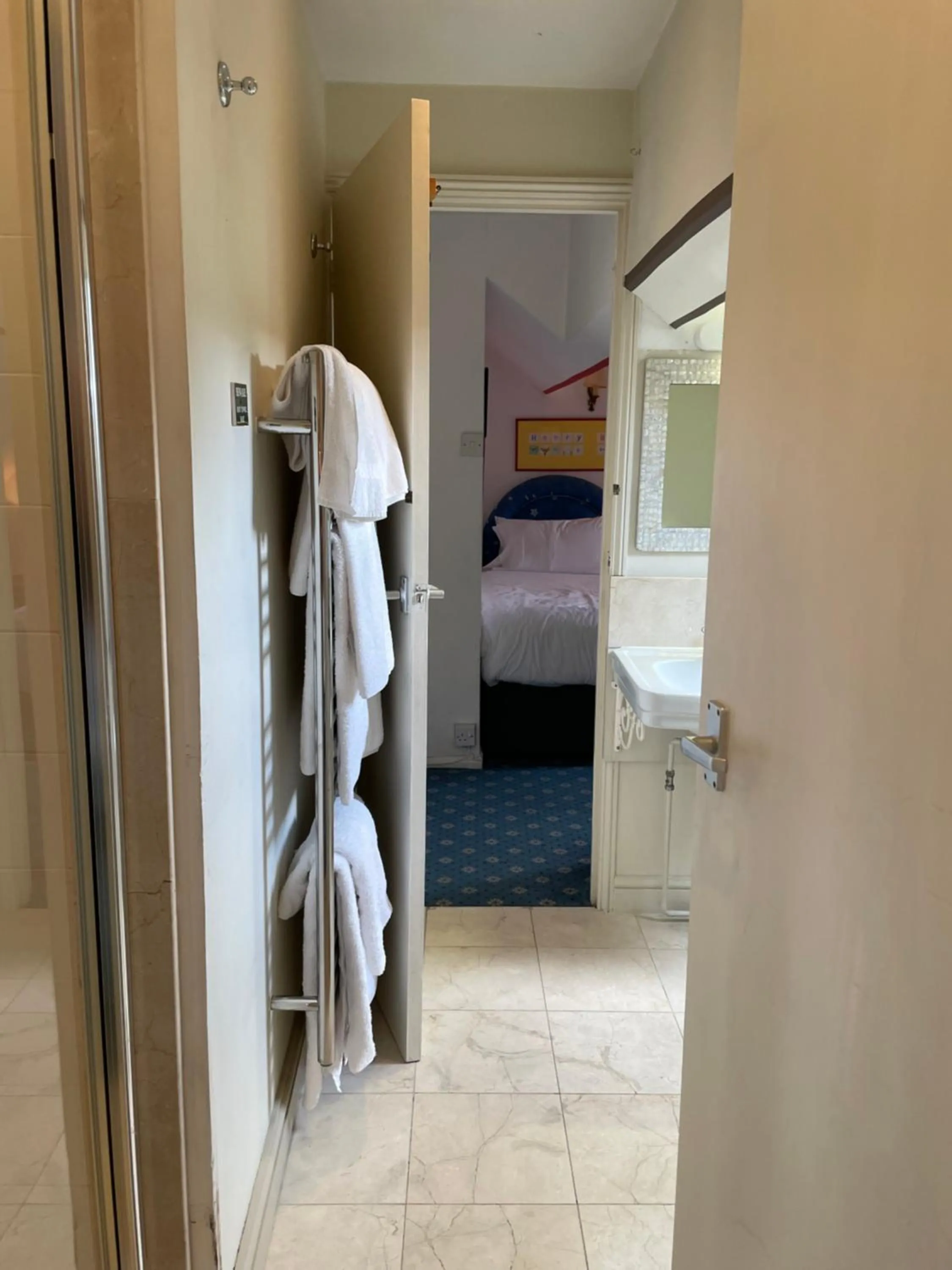 towels, Bed in Langrish House