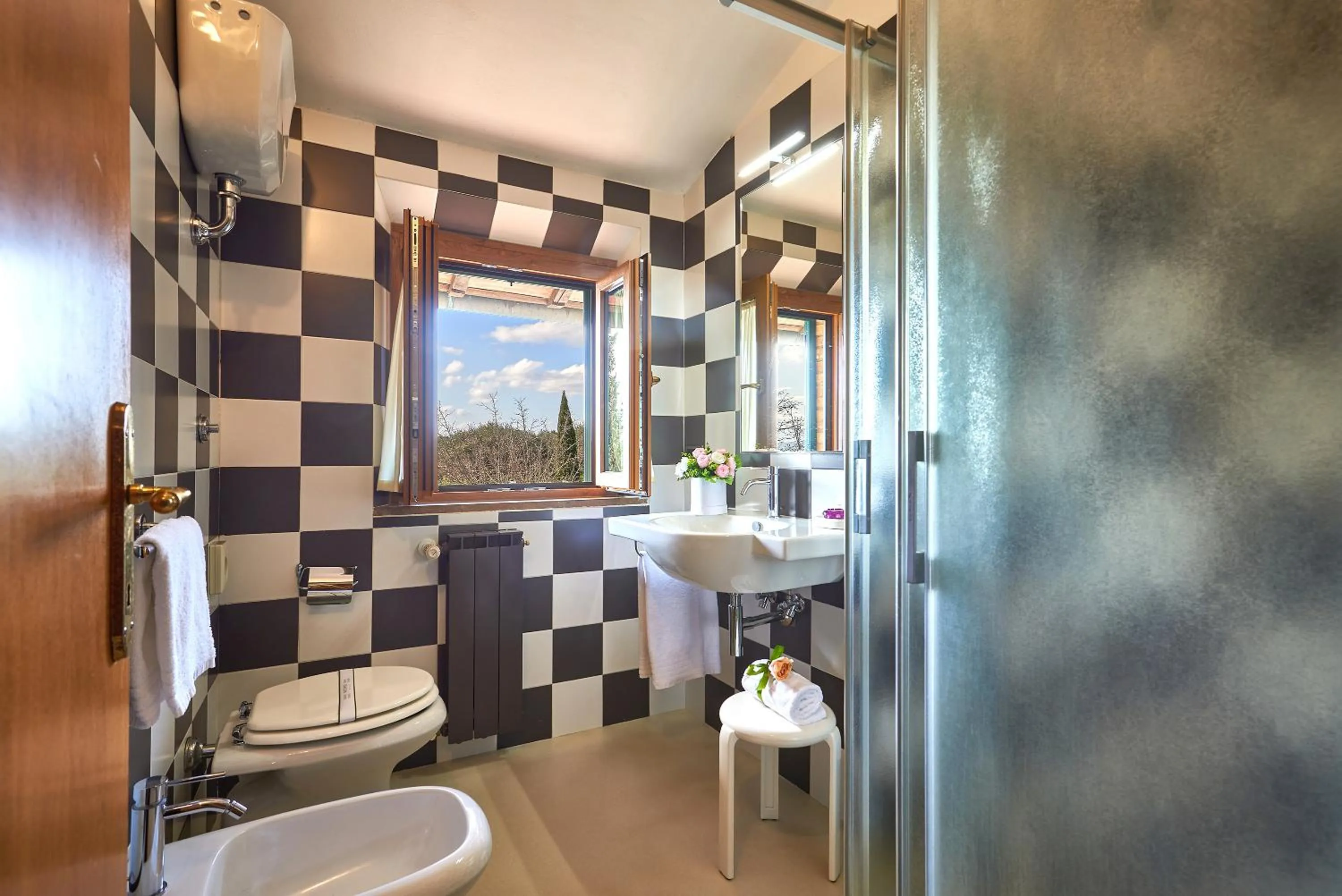 Bathroom in Casanova - Wellness Center La Grotta Etrusca