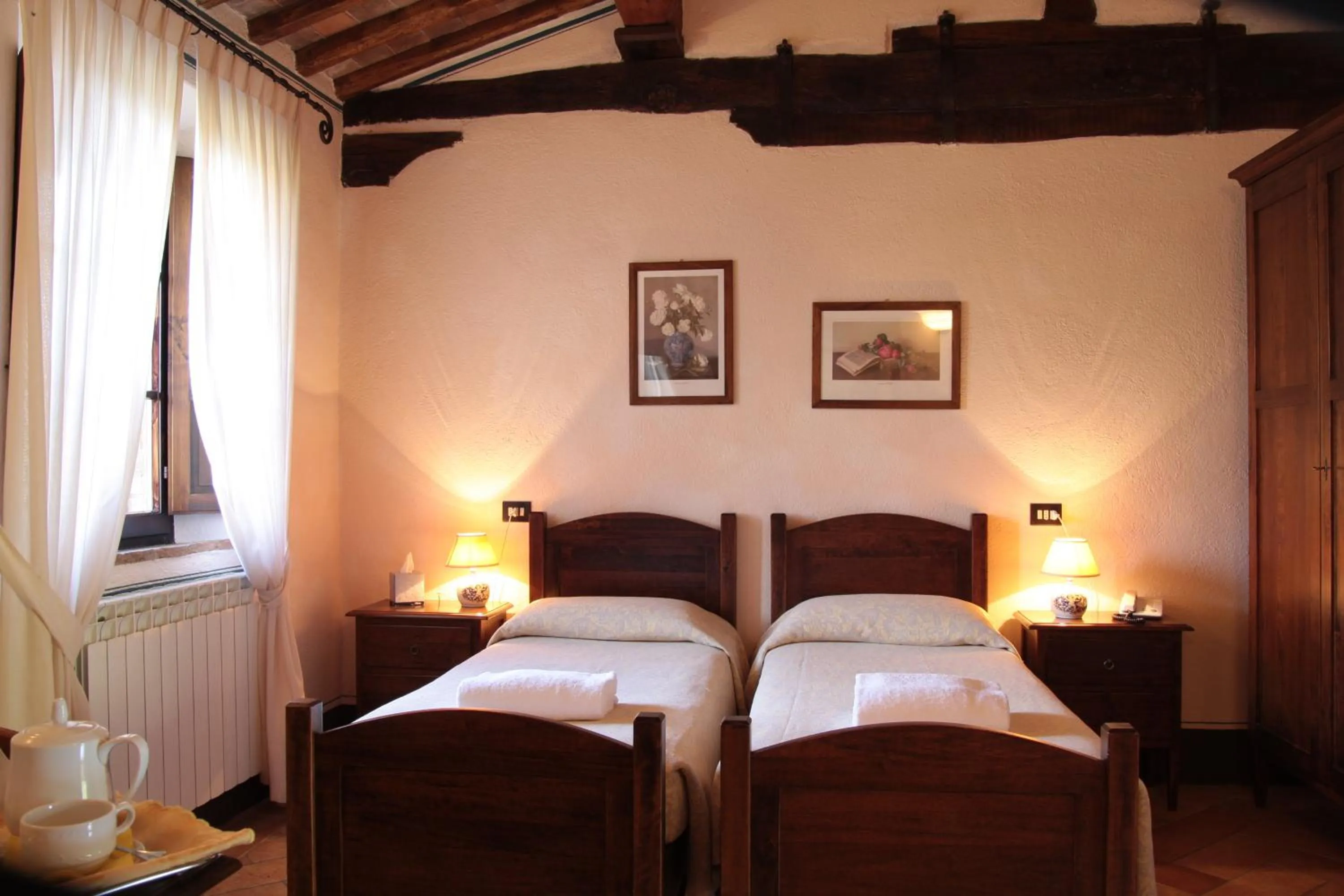 Bed in Casanova - Wellness Center La Grotta Etrusca