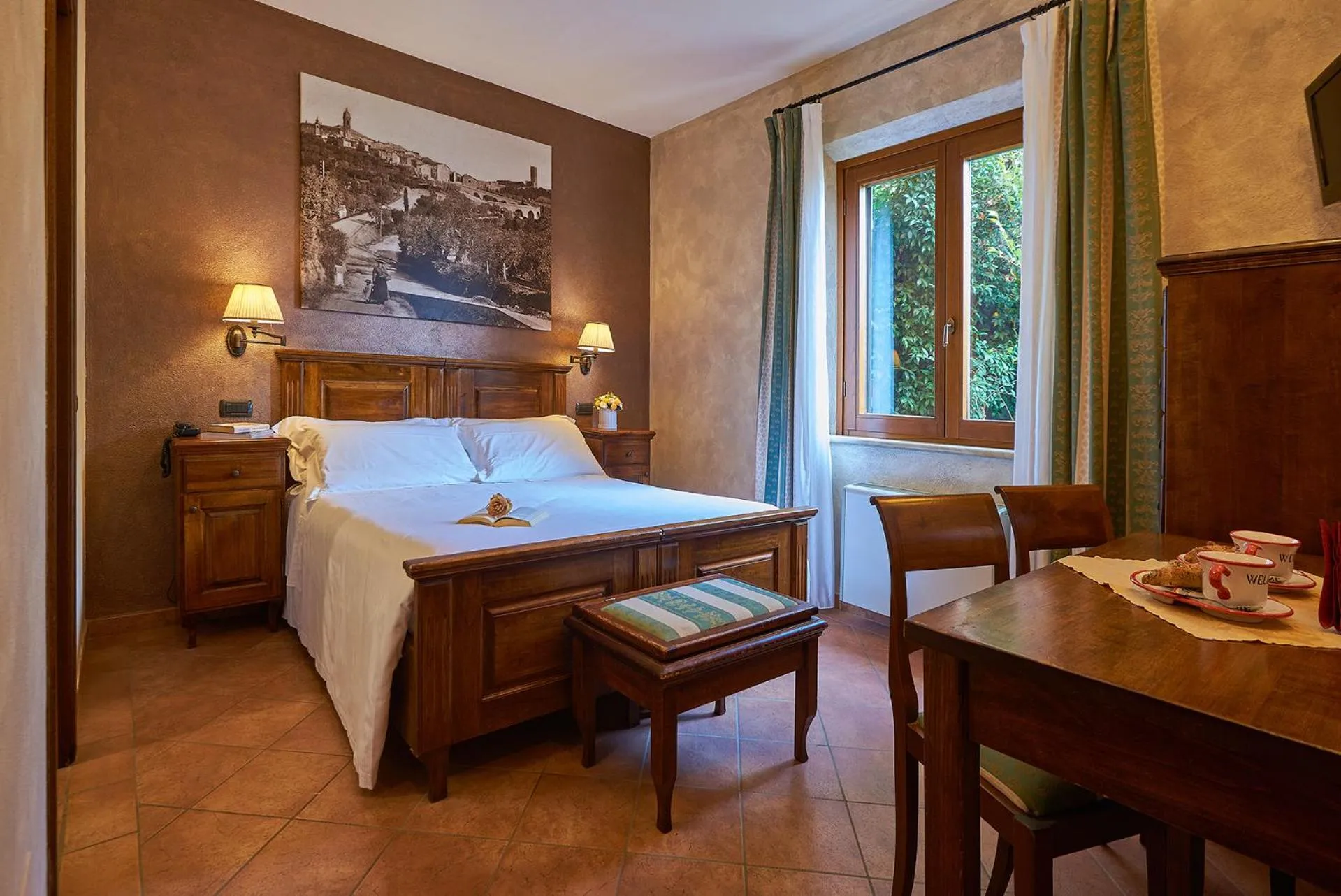 Photo of the whole room, Bed in Casanova - Wellness Center La Grotta Etrusca