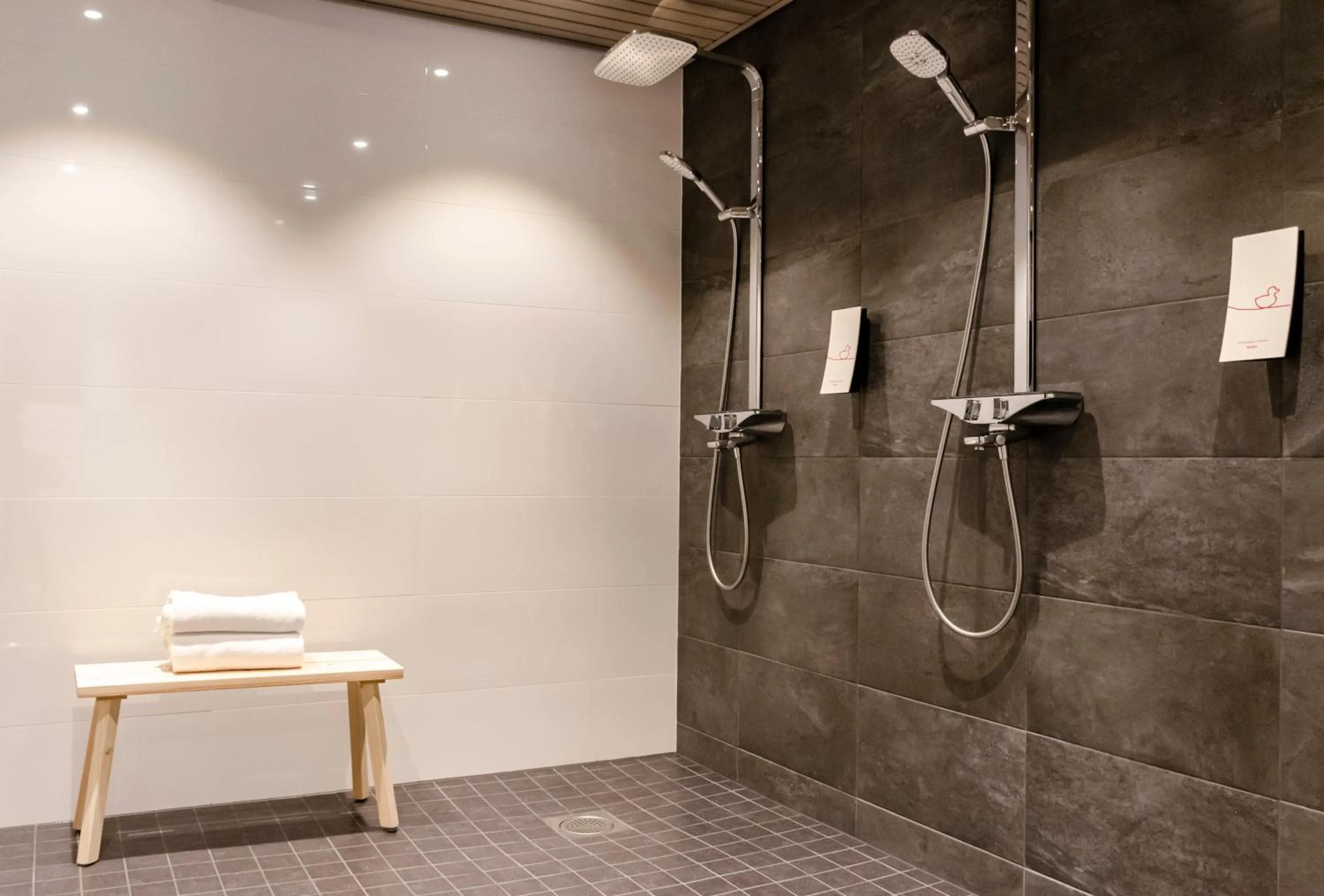 Shower in Original Sokos Hotel Vaakuna Pori