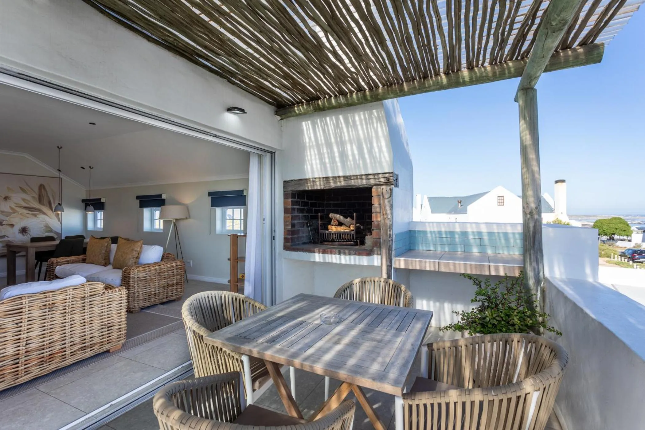 Abalone Hotel & Villas