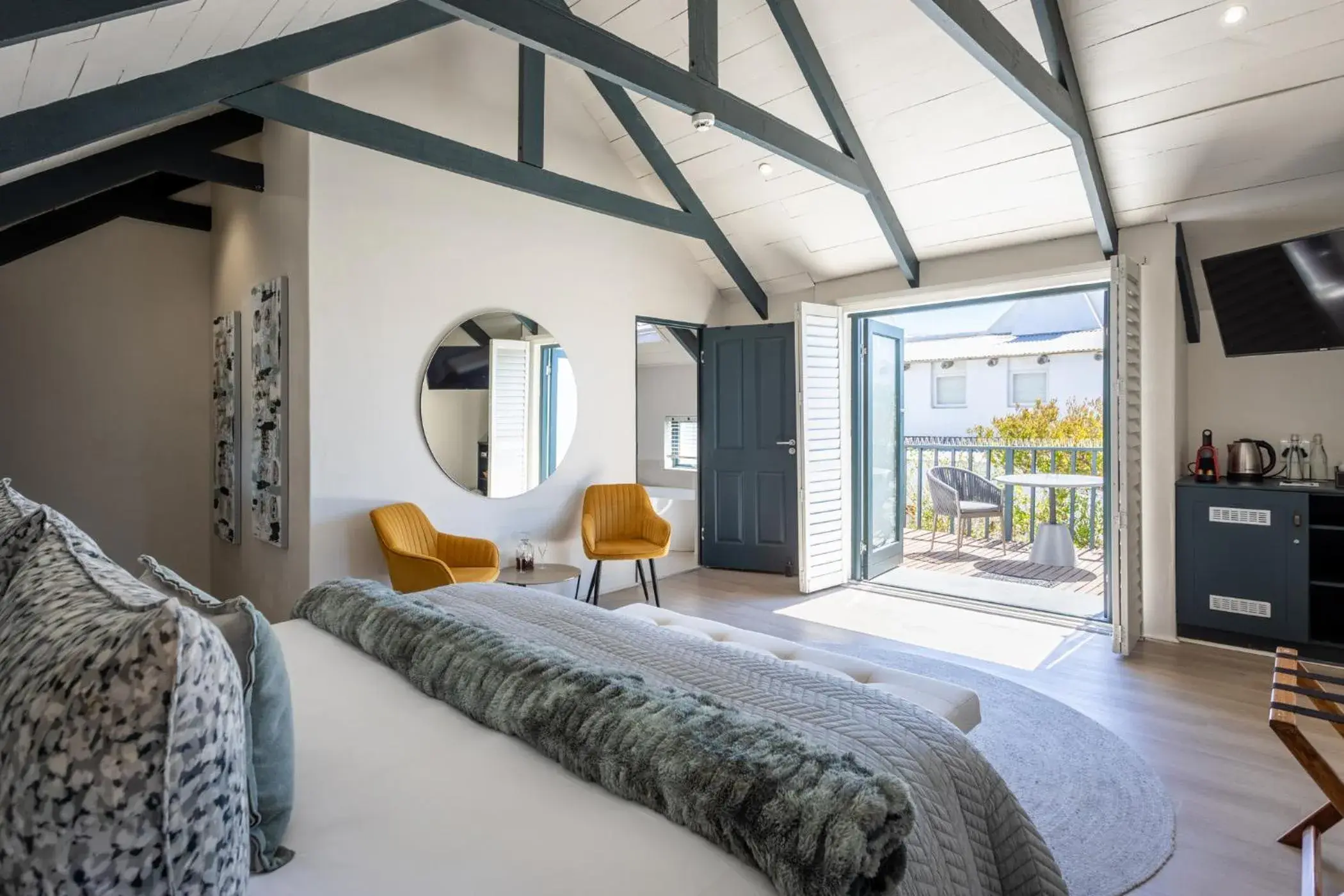 Superior Rooms – No Views in Abalone Hotel & Villas Superior Rooms – No Views in Abalone Hotel & Villas