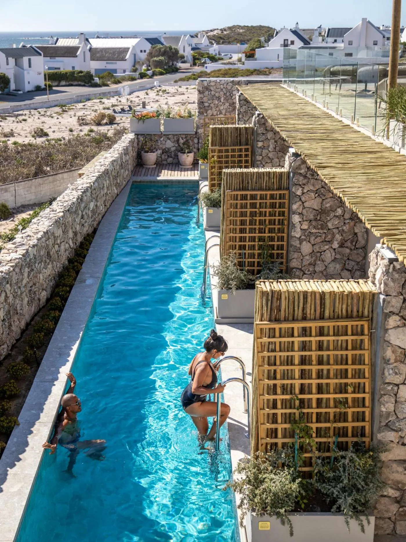 Abalone Hotel & Villas