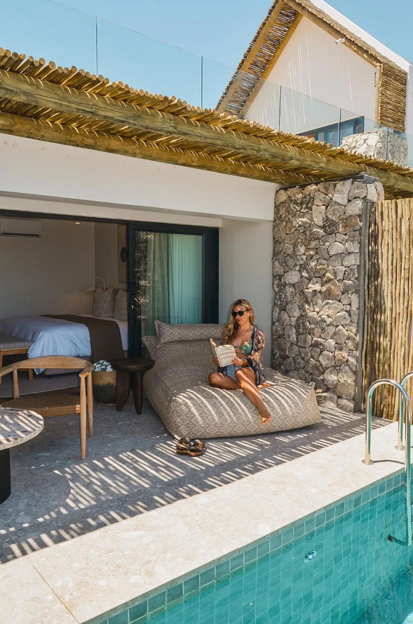 Abalone Hotel & Villas