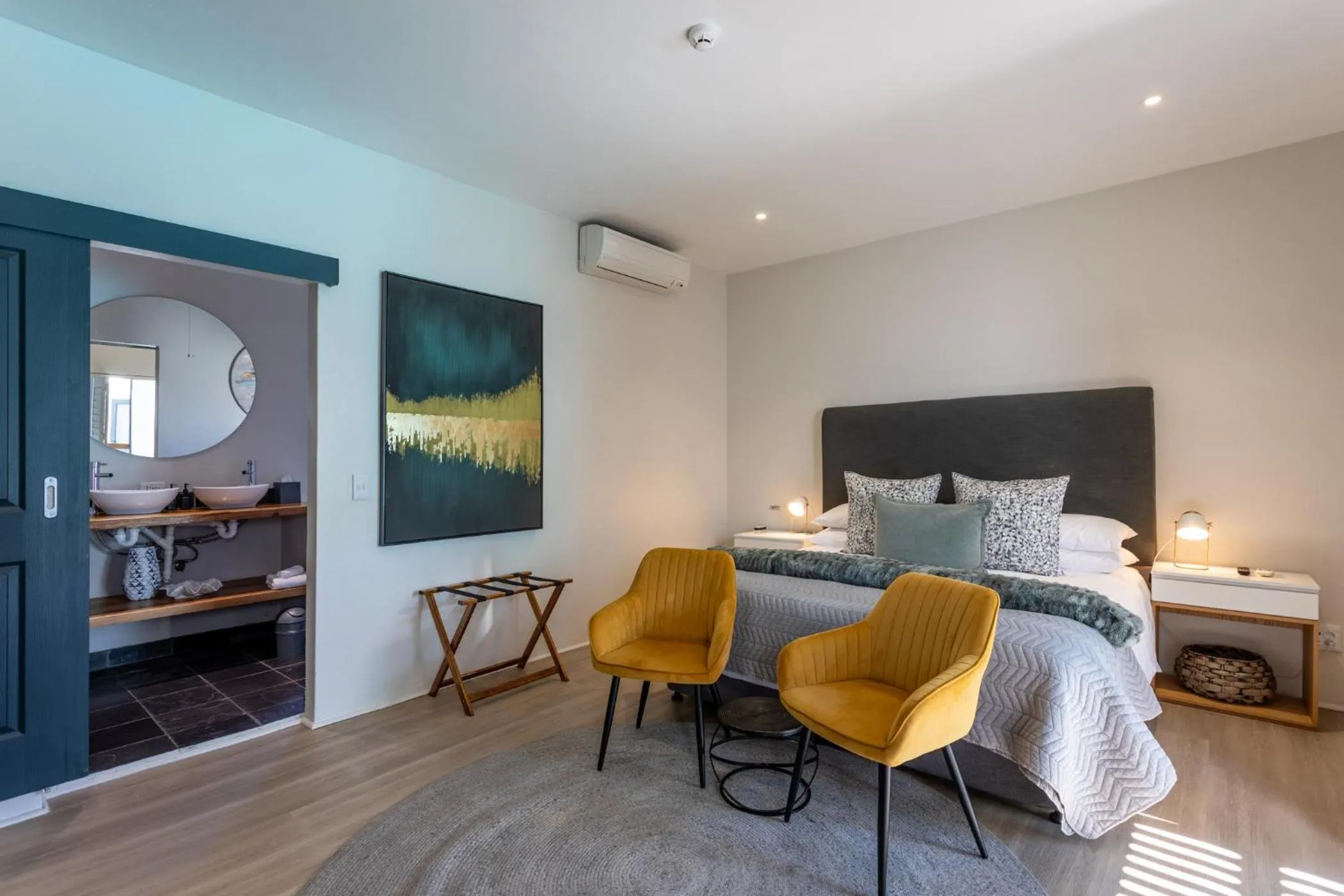 Bed in Abalone Hotel & Villas