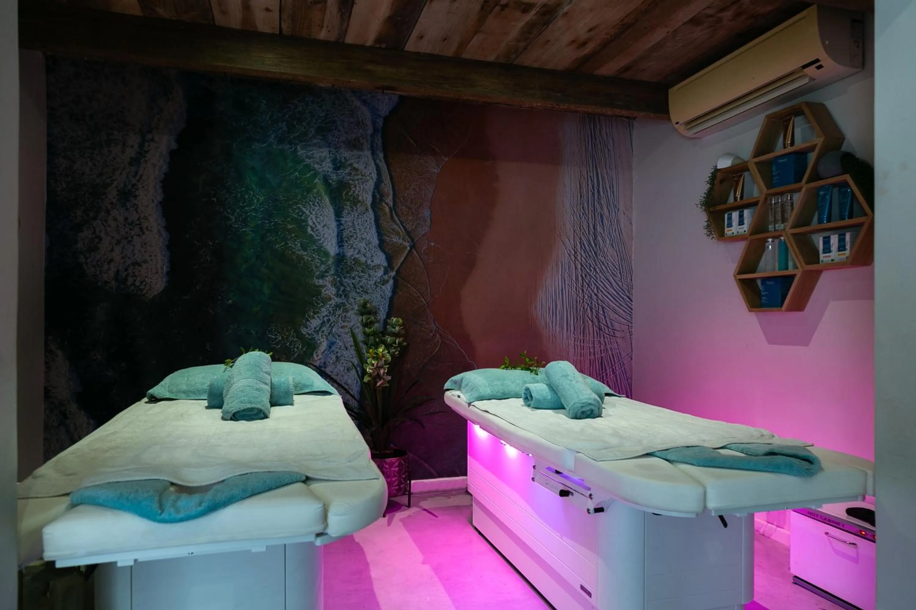 Massage in Abalone Hotel & Villas