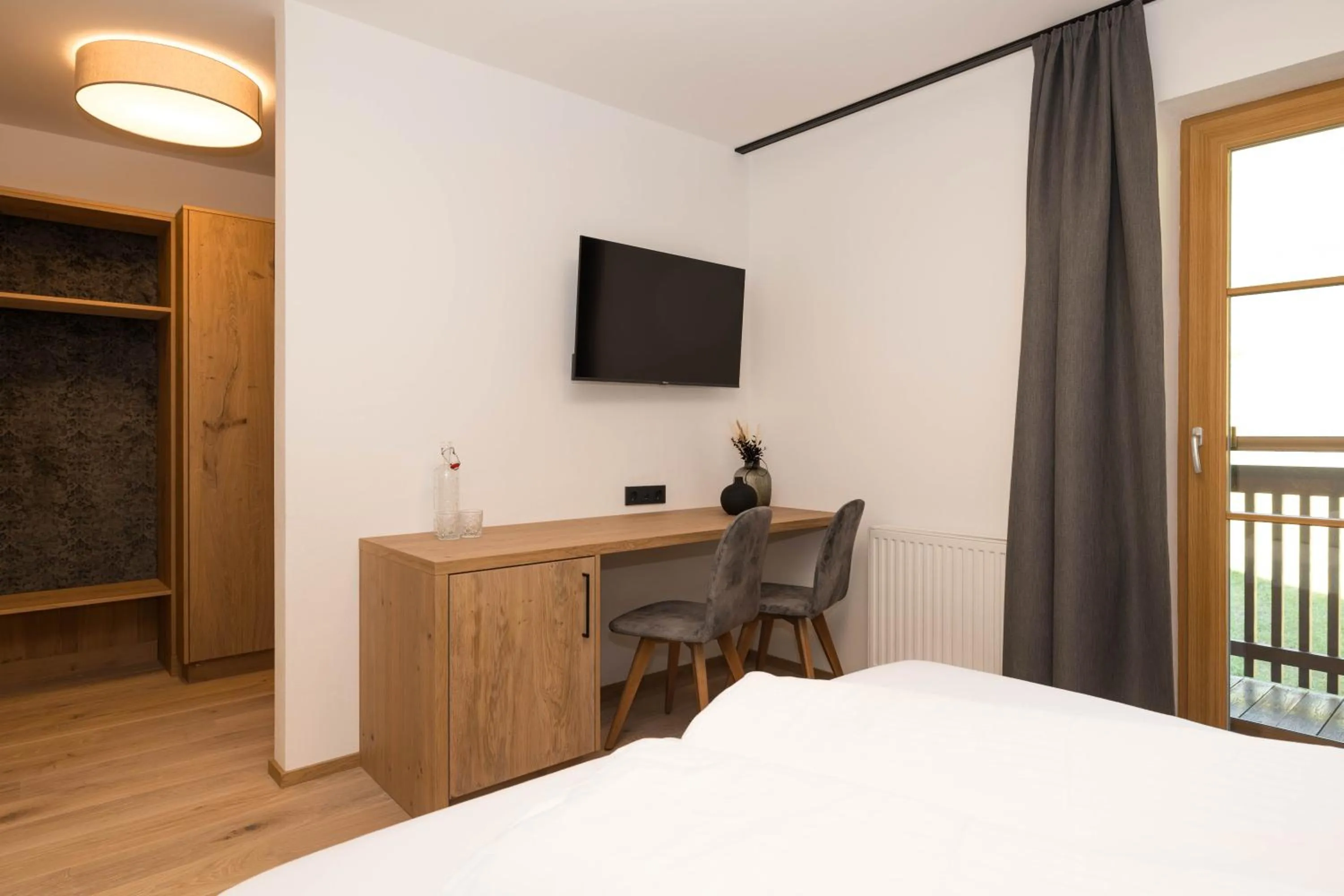 Bed in Berghotel Alpenklang