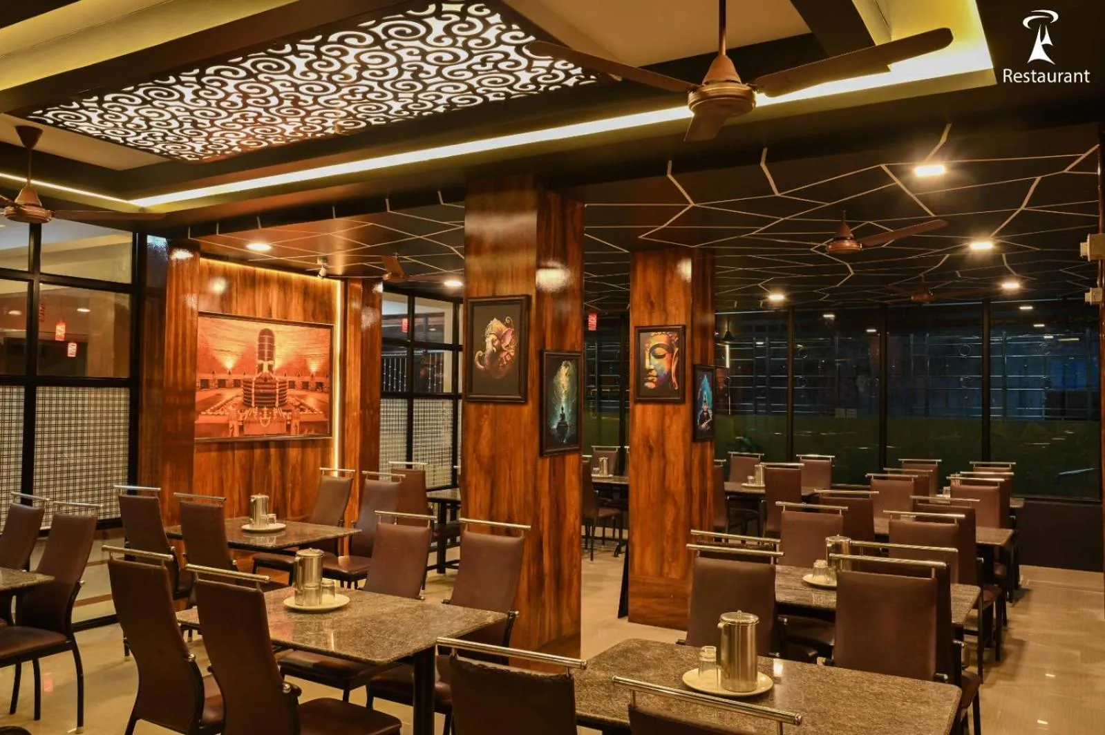 Restaurant/places to eat in HOTEL THIRD EYE by RAMANA TOWERS