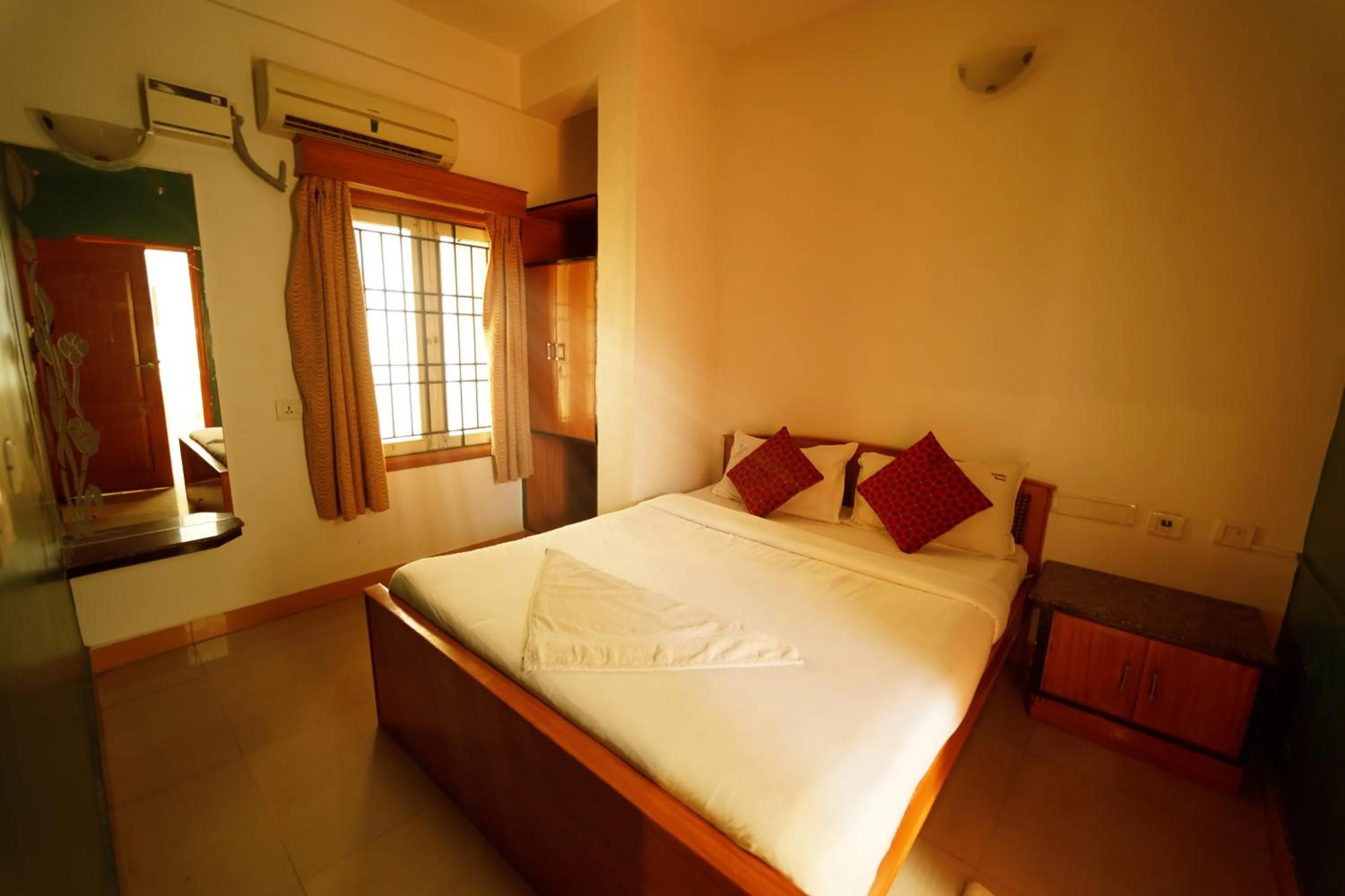 Bedroom, Bed in HOTEL THIRD EYE by RAMANA TOWERS