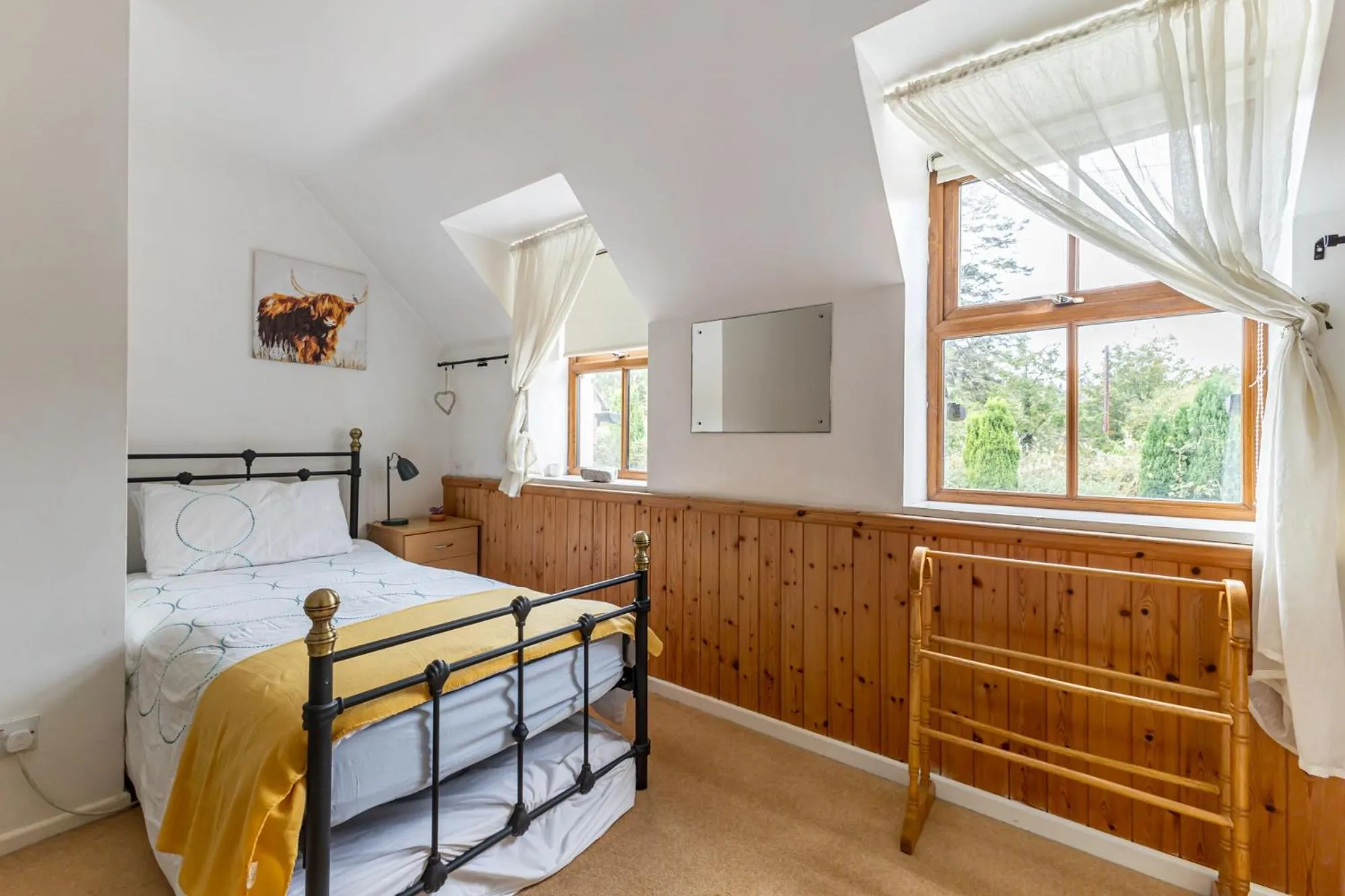 Bedroom, Bed in Priest Bridge Cottage