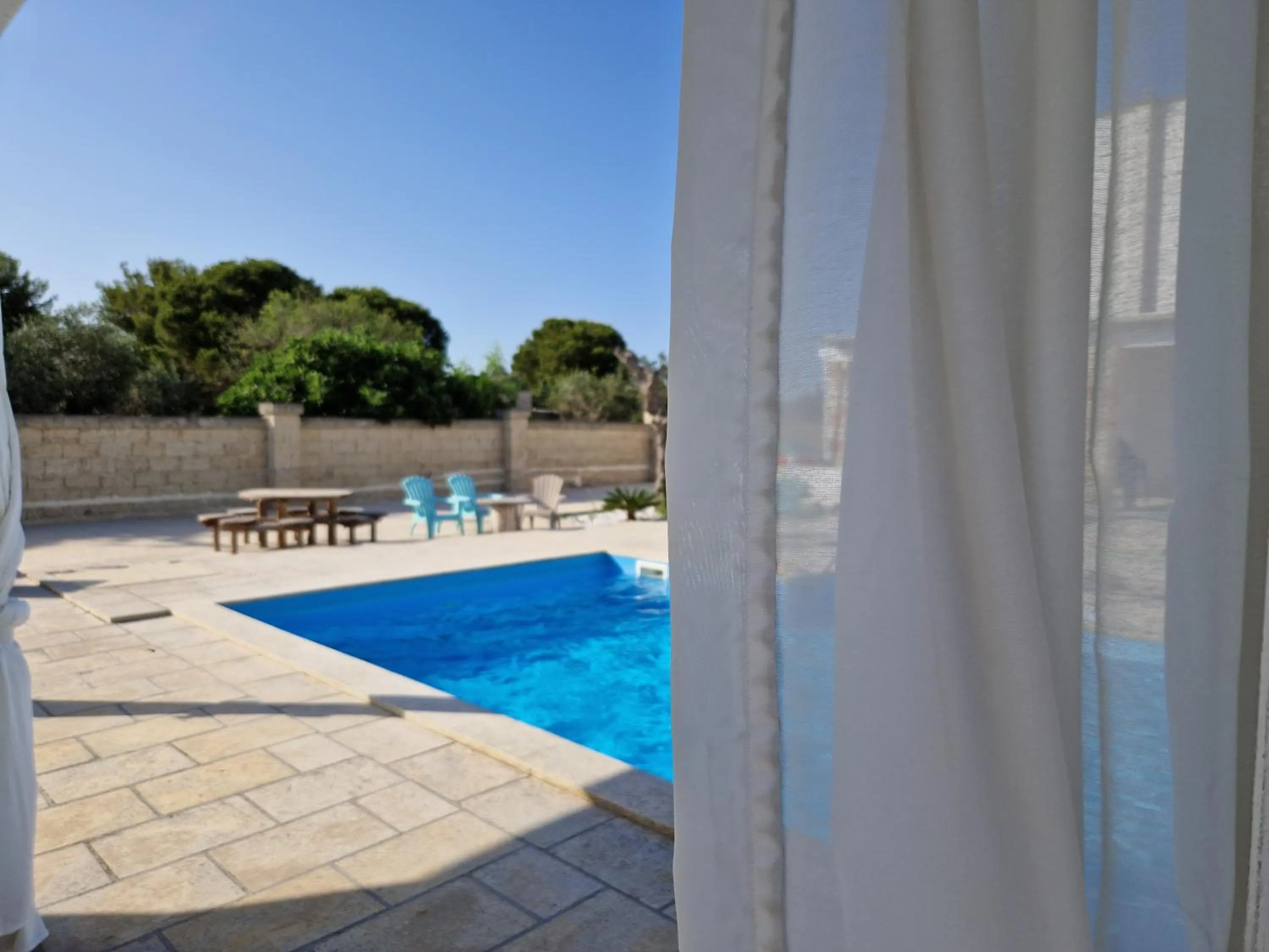 Swimming pool in La Dimora dei Conti