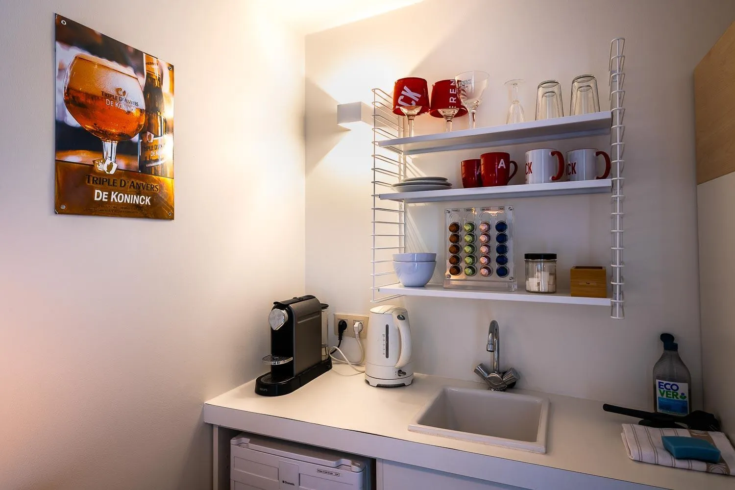 Coffee/tea facilities in Antwerp For Two B&B
