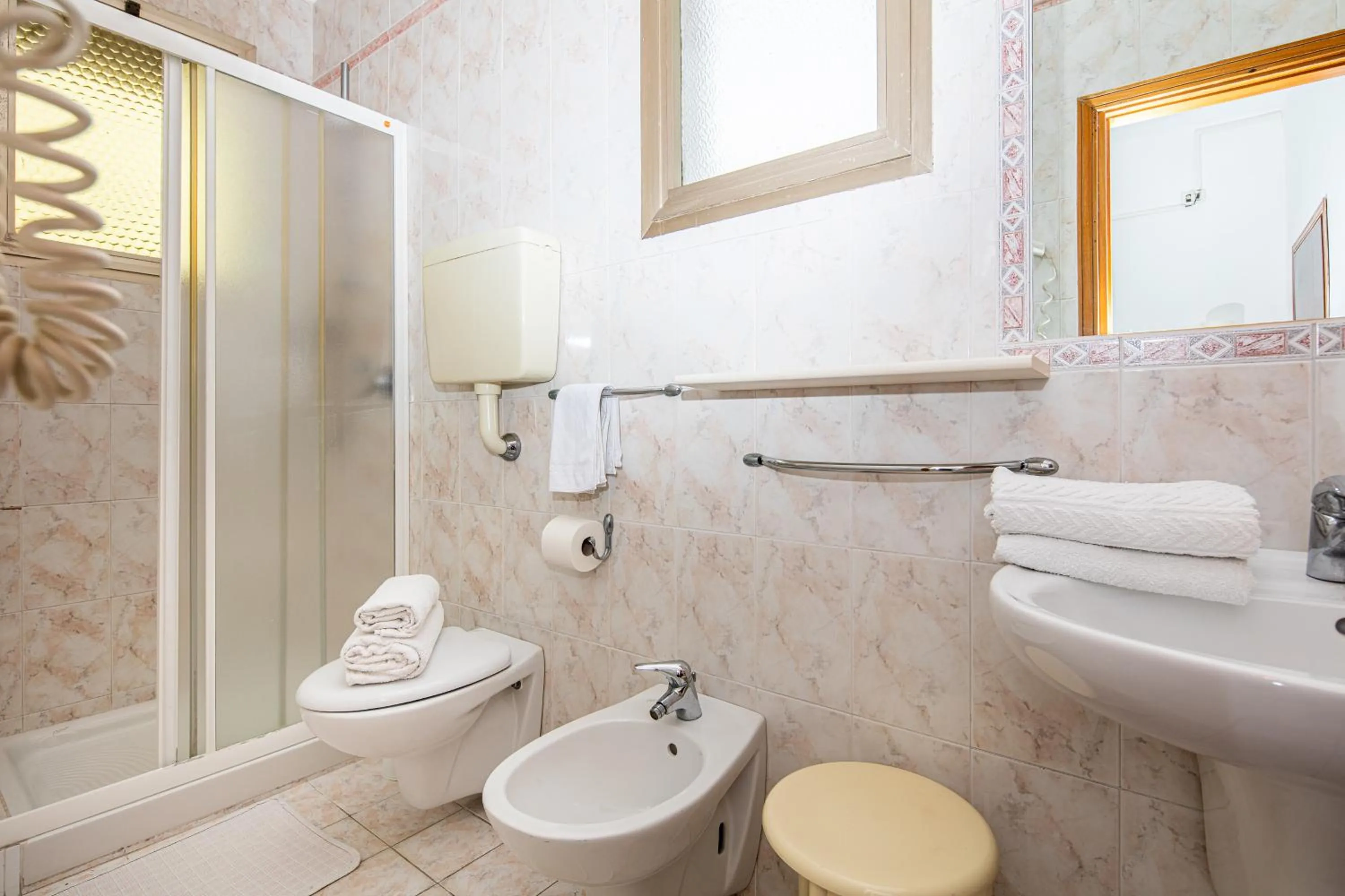 Shower in Hotel Al ponte