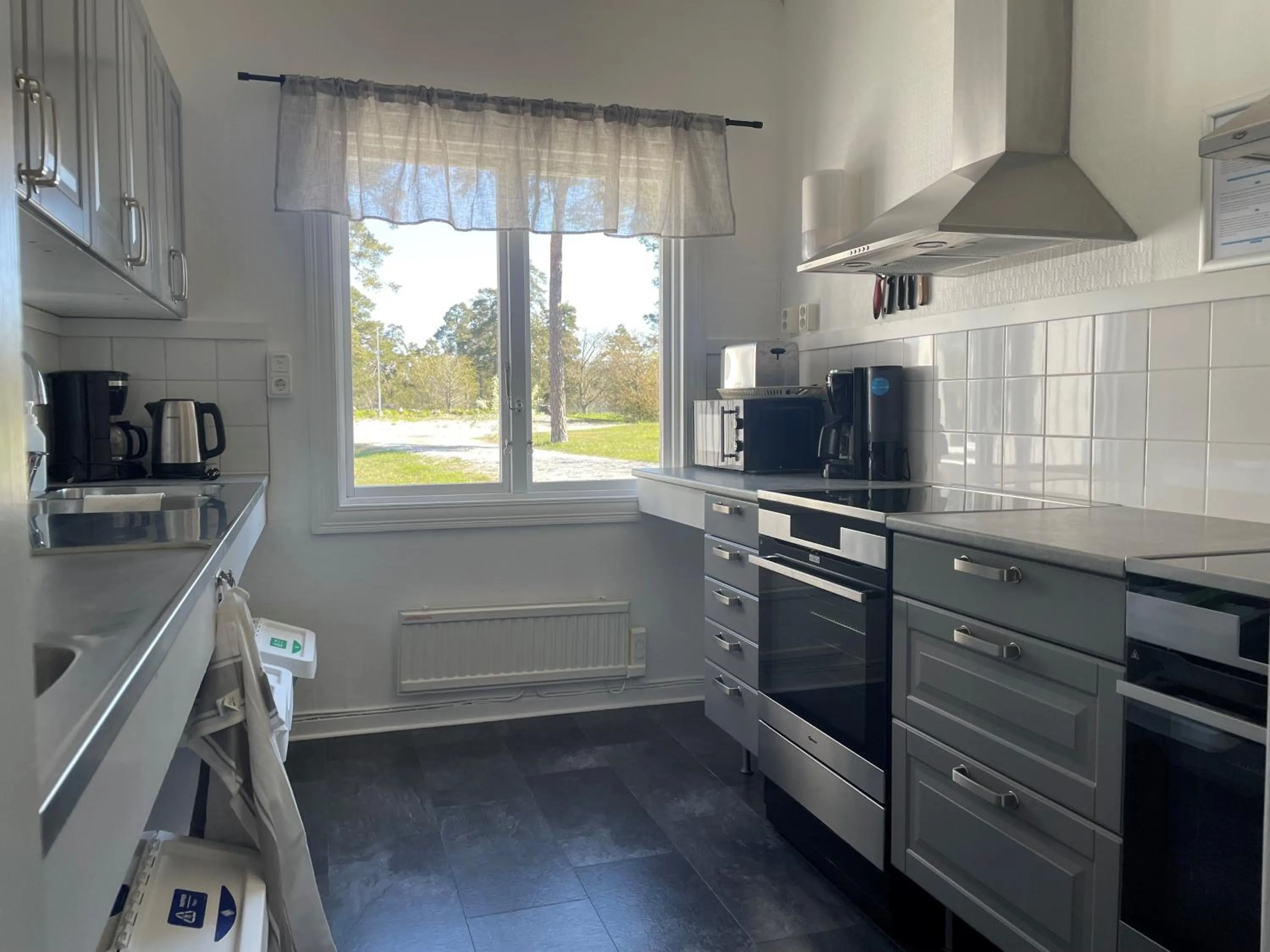 Communal kitchen in STF Hostel Lärbro/Grannen