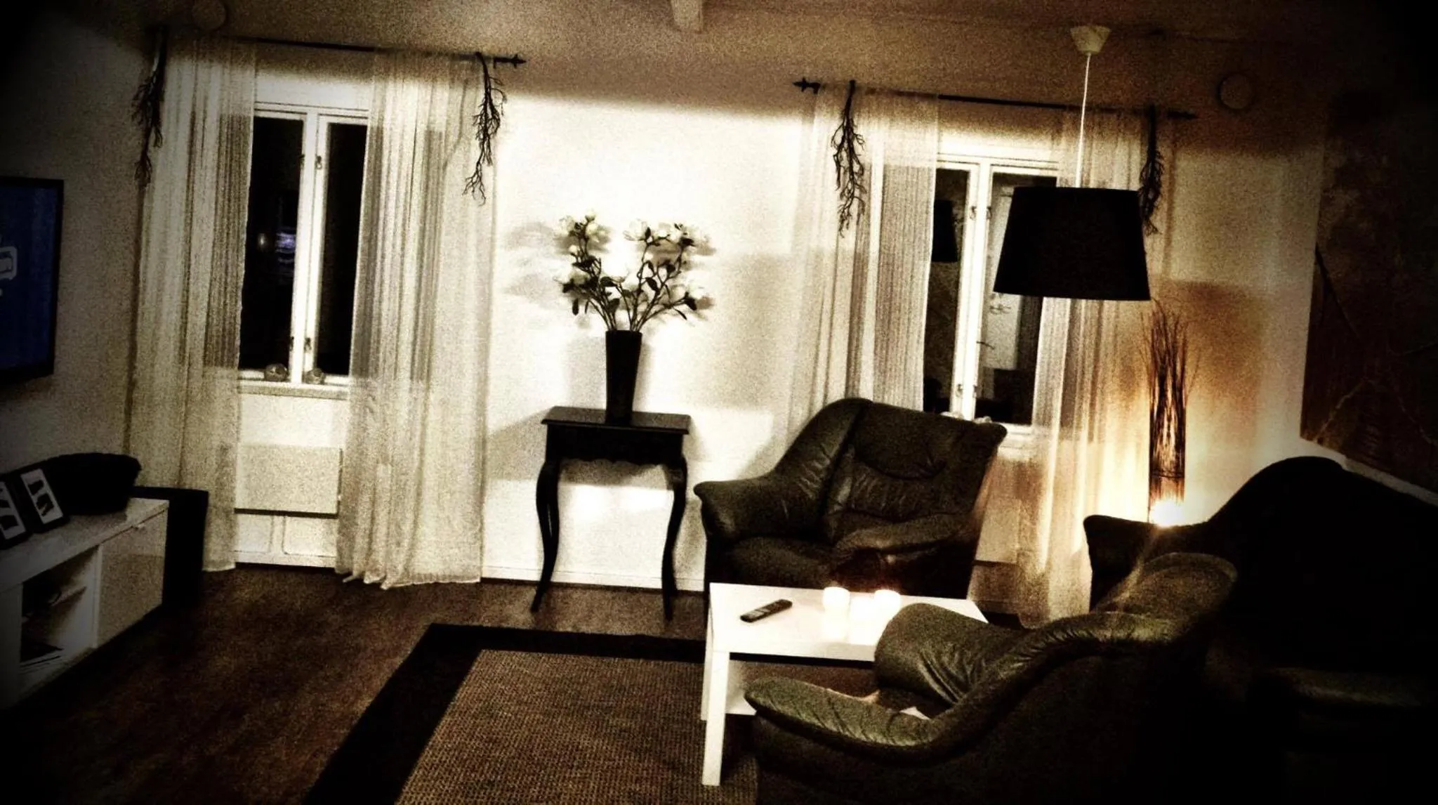 Communal lounge/ TV room in STF Hostel Lärbro/Grannen