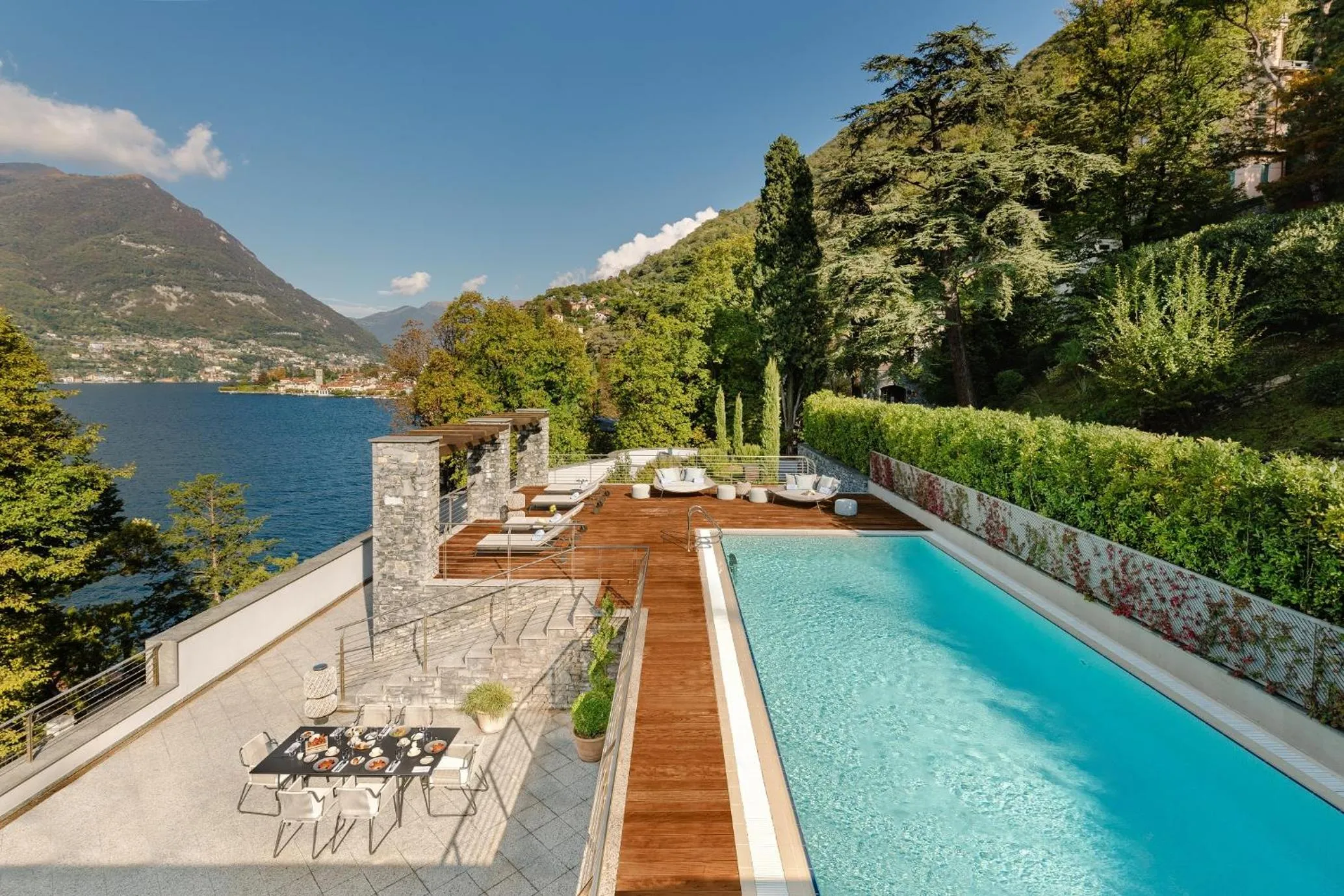 Swimming pool in Mandarin Oriental, Lago di Como
