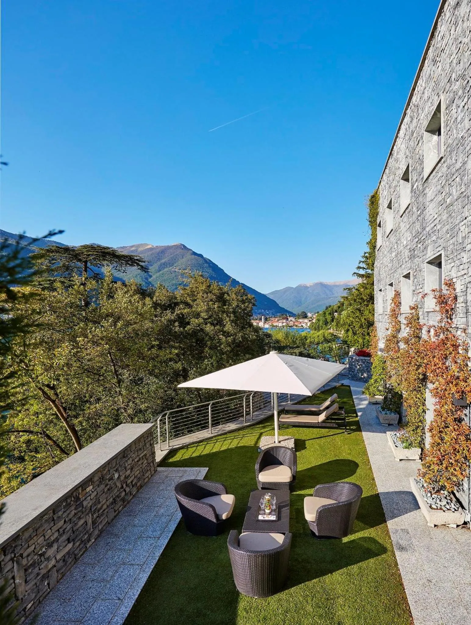 Photo of the whole room in Mandarin Oriental, Lago di Como
